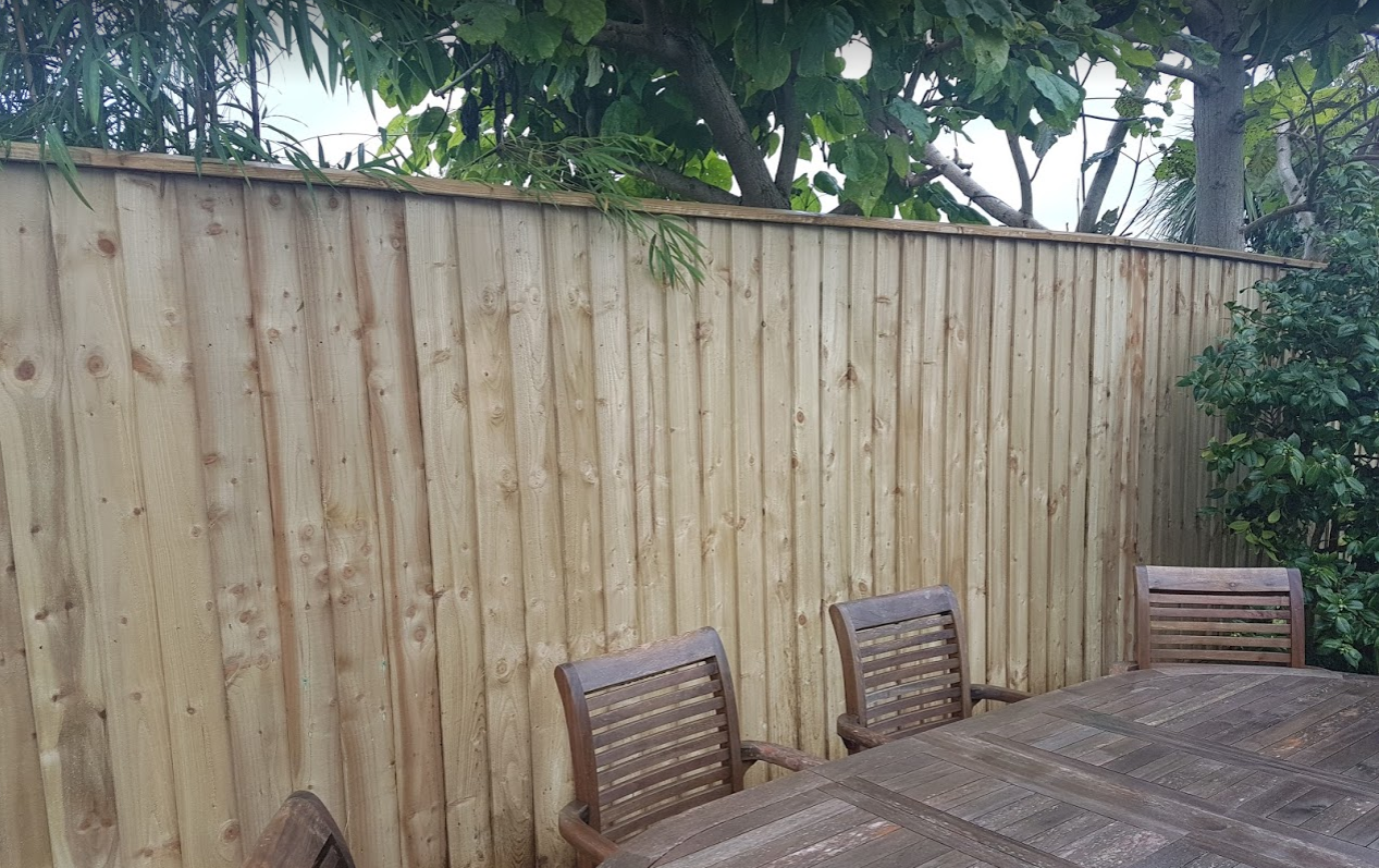 CLOSE BOARD FENCING - MADE TO MEASURE