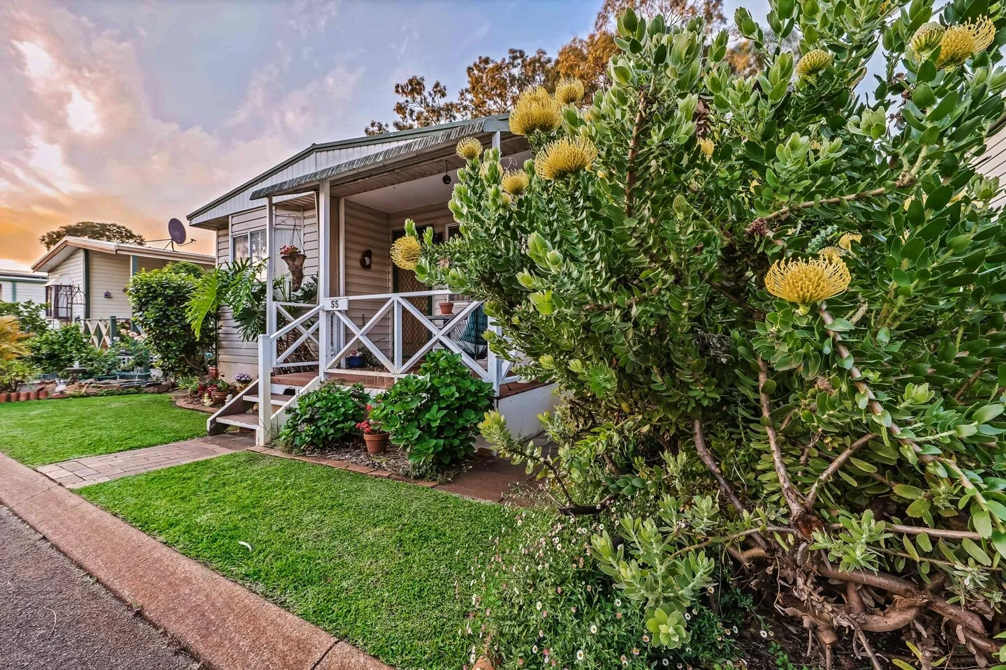 Retirement Living for Over 55s — Lakelands Lifestyle Village