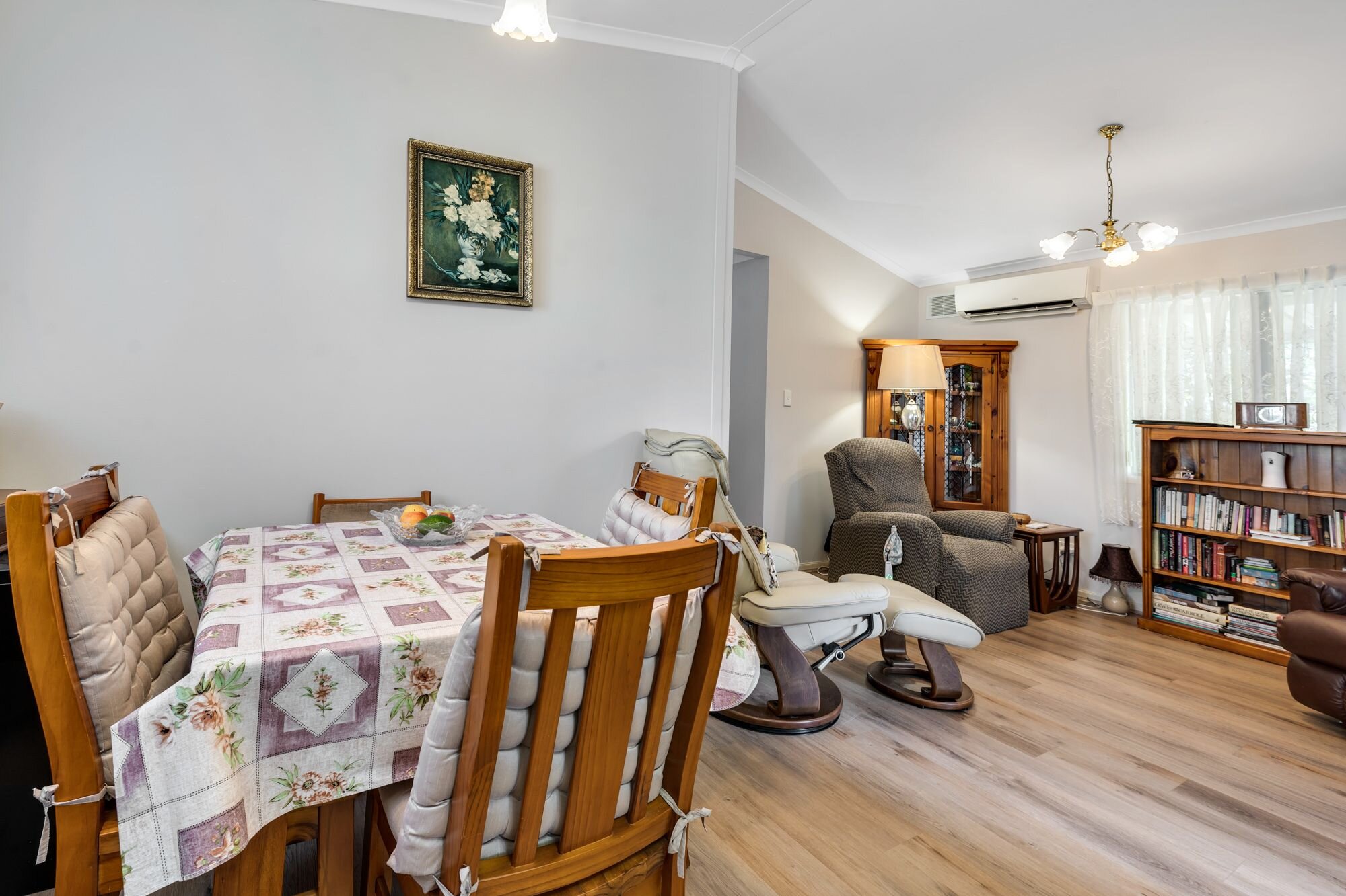 #23 dining and lounge.jpeg