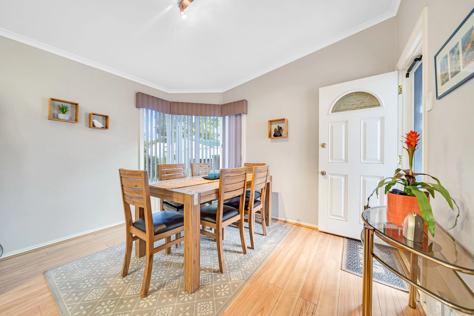 #16 dining area.jpeg