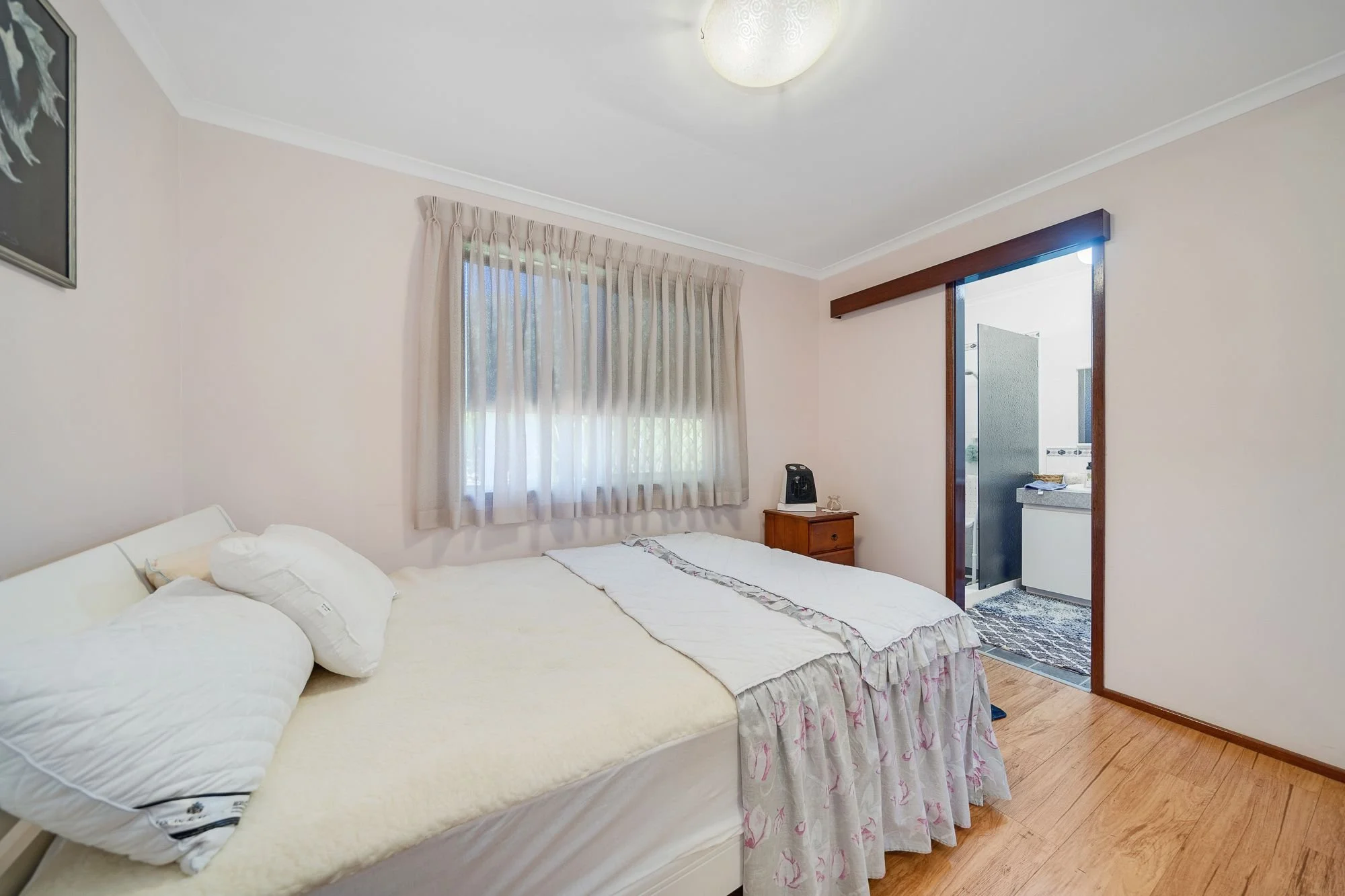 #5 main bedroom.jpeg