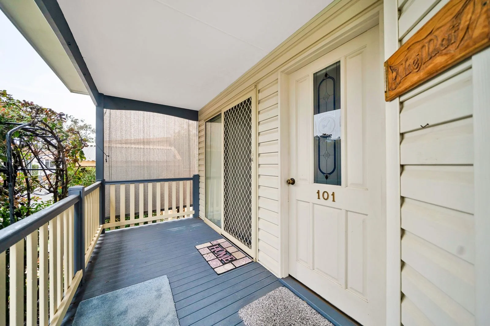 #101 front verandah.jpeg