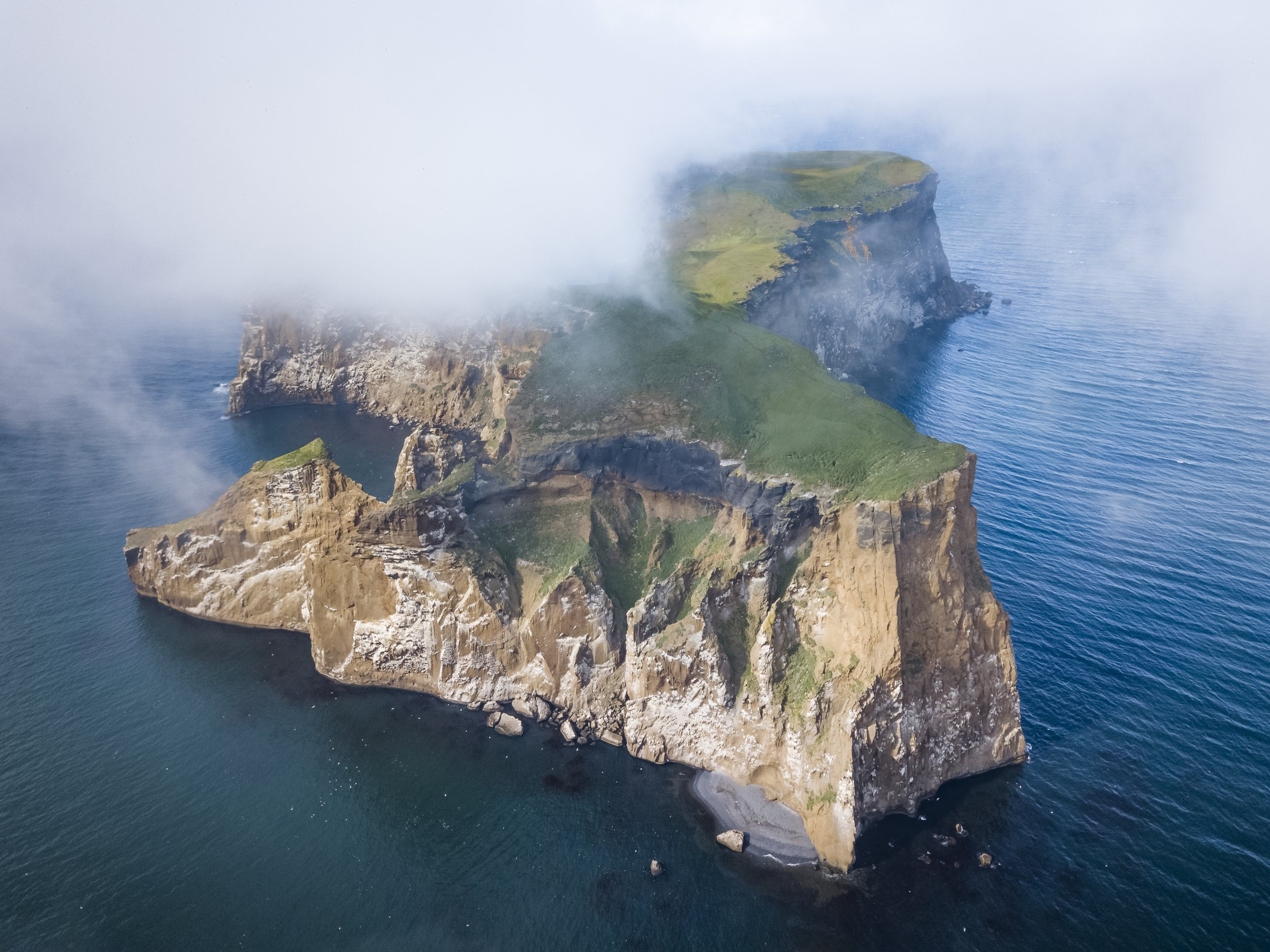 IcelandDrangey-0671.jpg