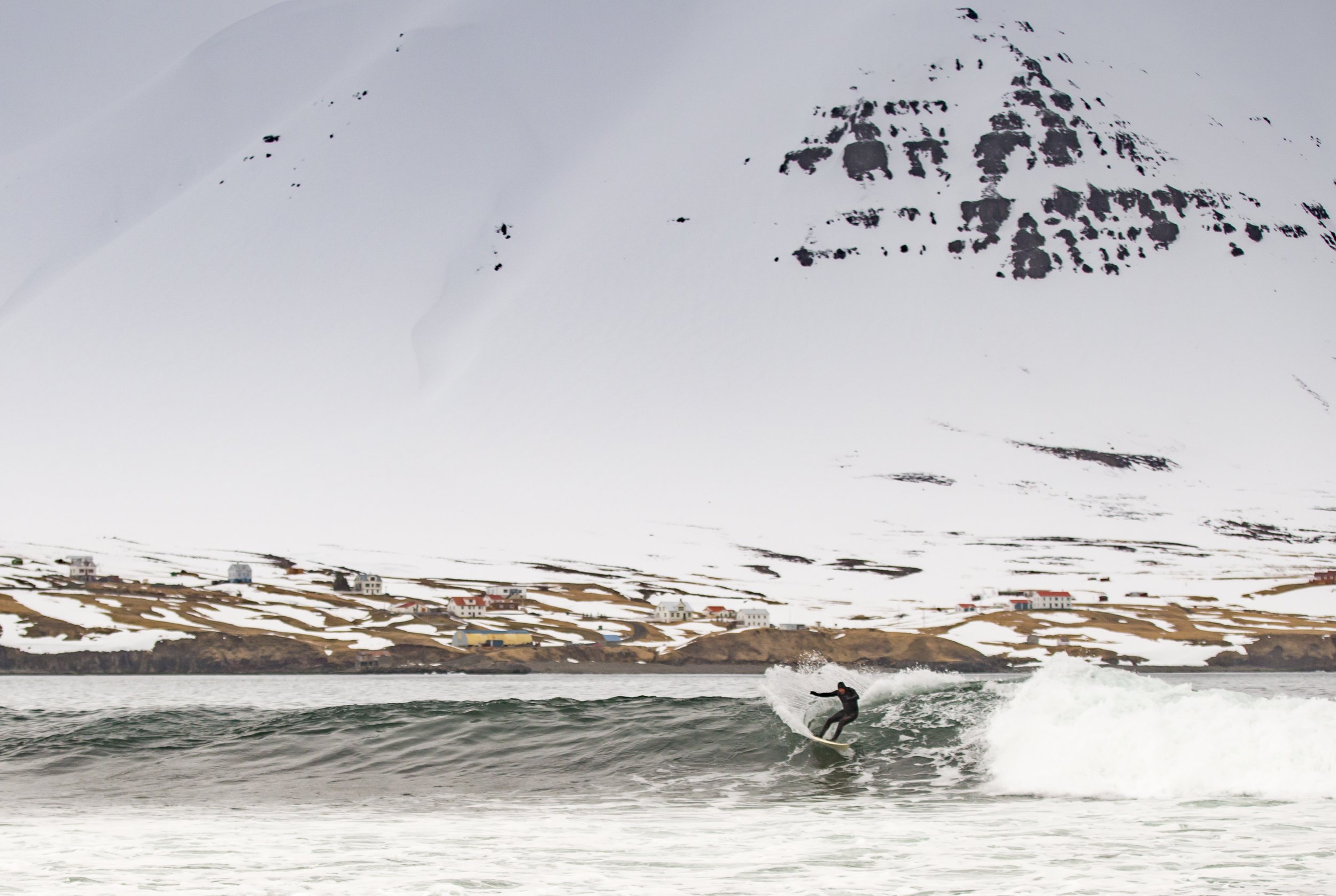 IcelandSurfing-2-3.jpg