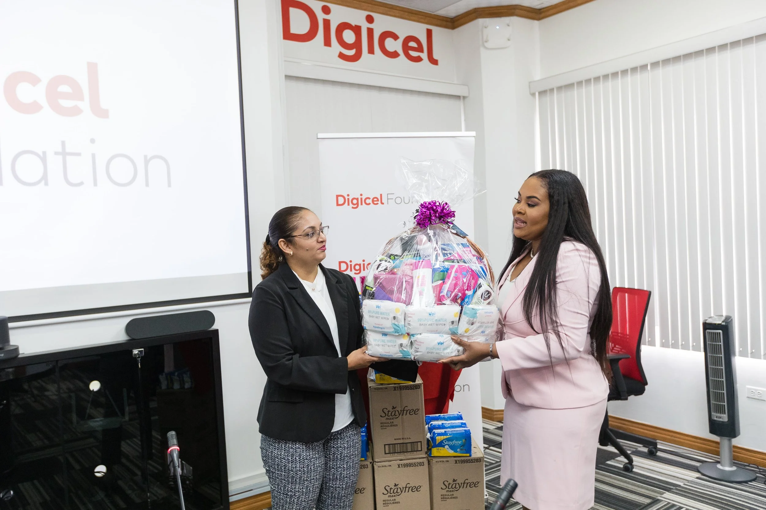DIGICEL FOUNDATION SPONSORS TABLETS, TO EMPOWER SINGLE MOTHERS