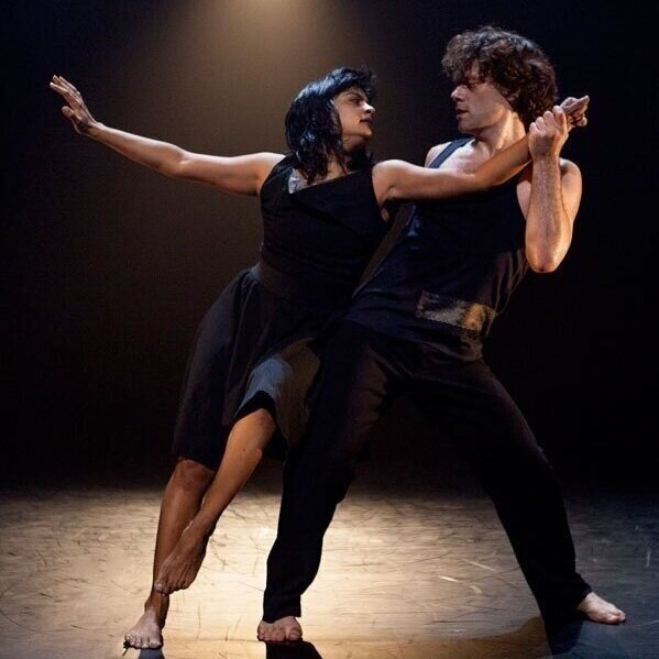 Digging Deeper: একসঙ্গে / Akshongay – Longing for Catastrophic Love