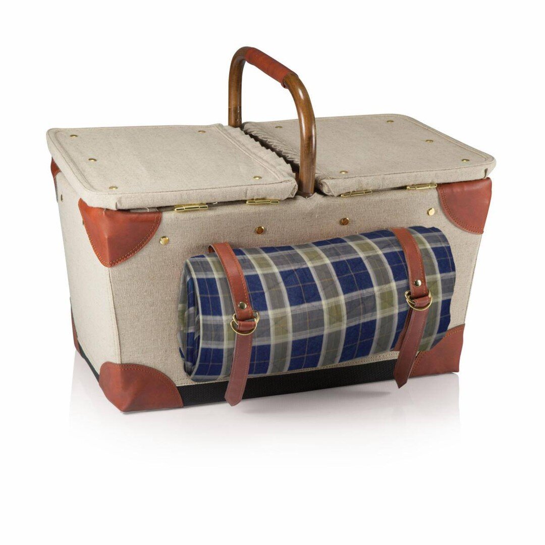 Whether picnicking at the dock or at the park, a cute basket is just what you need to complete the picnic look.

We are here today from 10a to 5p

#picnics #familytime #lakeoconee