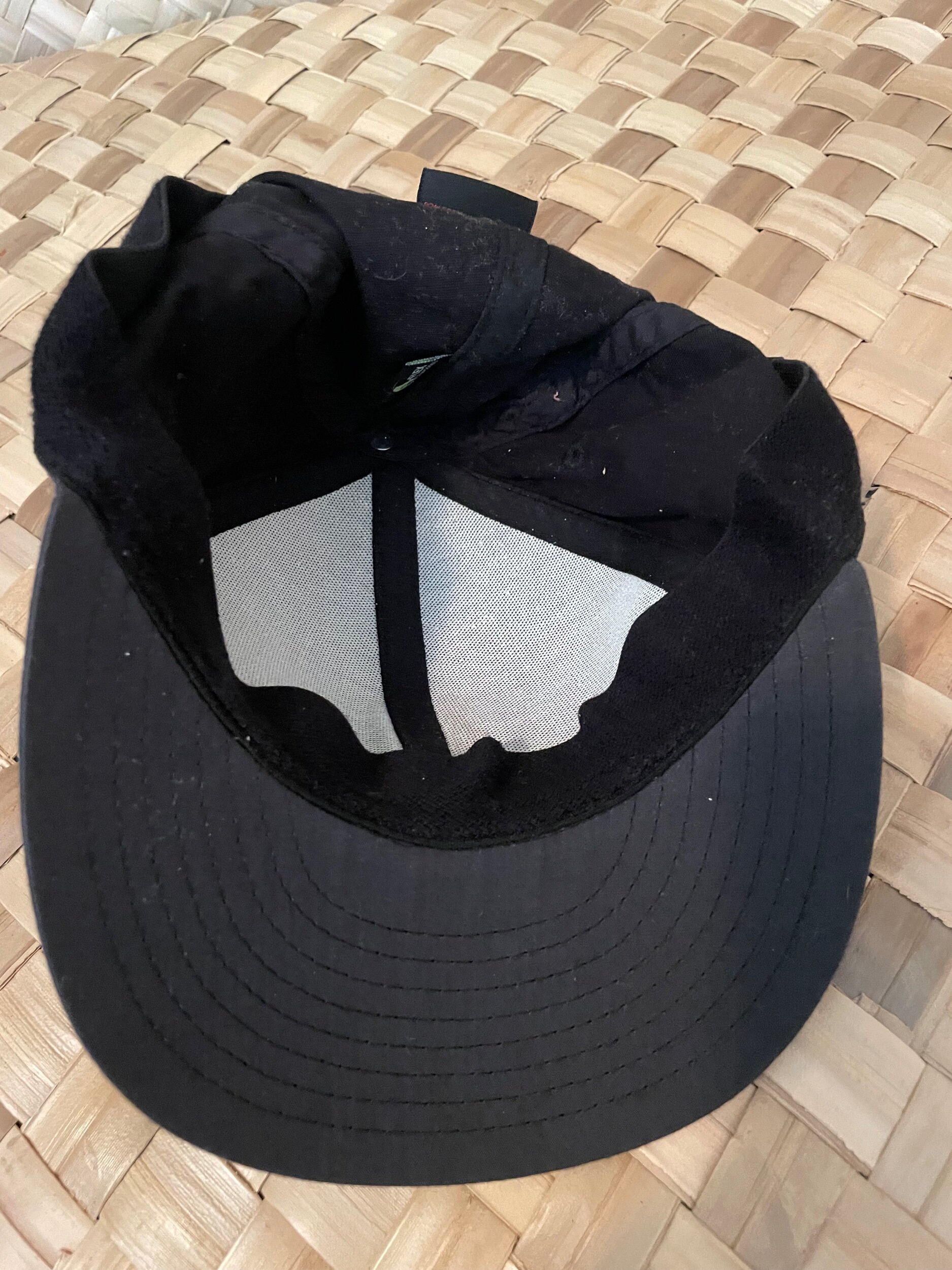 6AC094D7-B65D-44FD-863E-265711859BCA