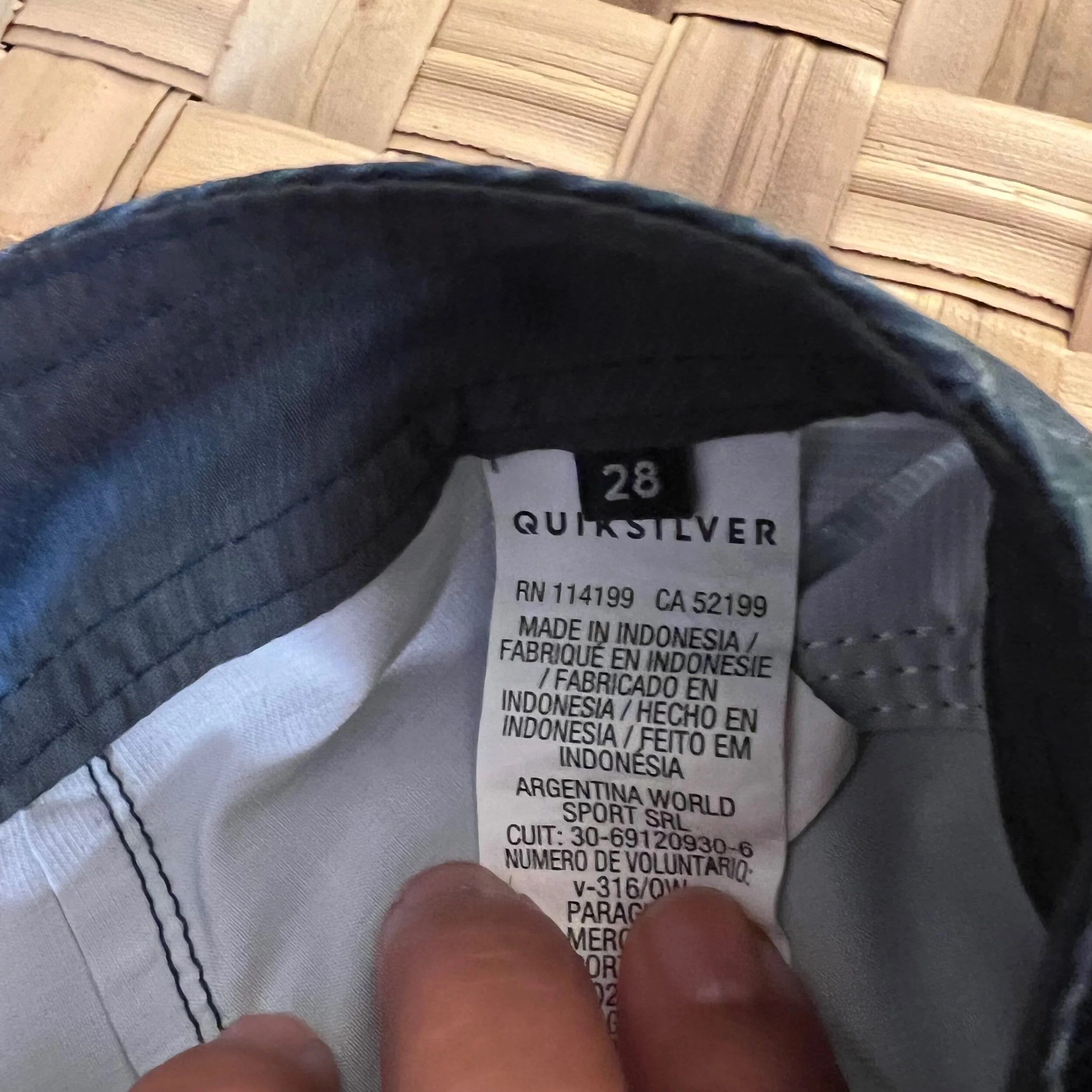 57CB1ADF-736A-4928-9B9C-61F79C1203E3