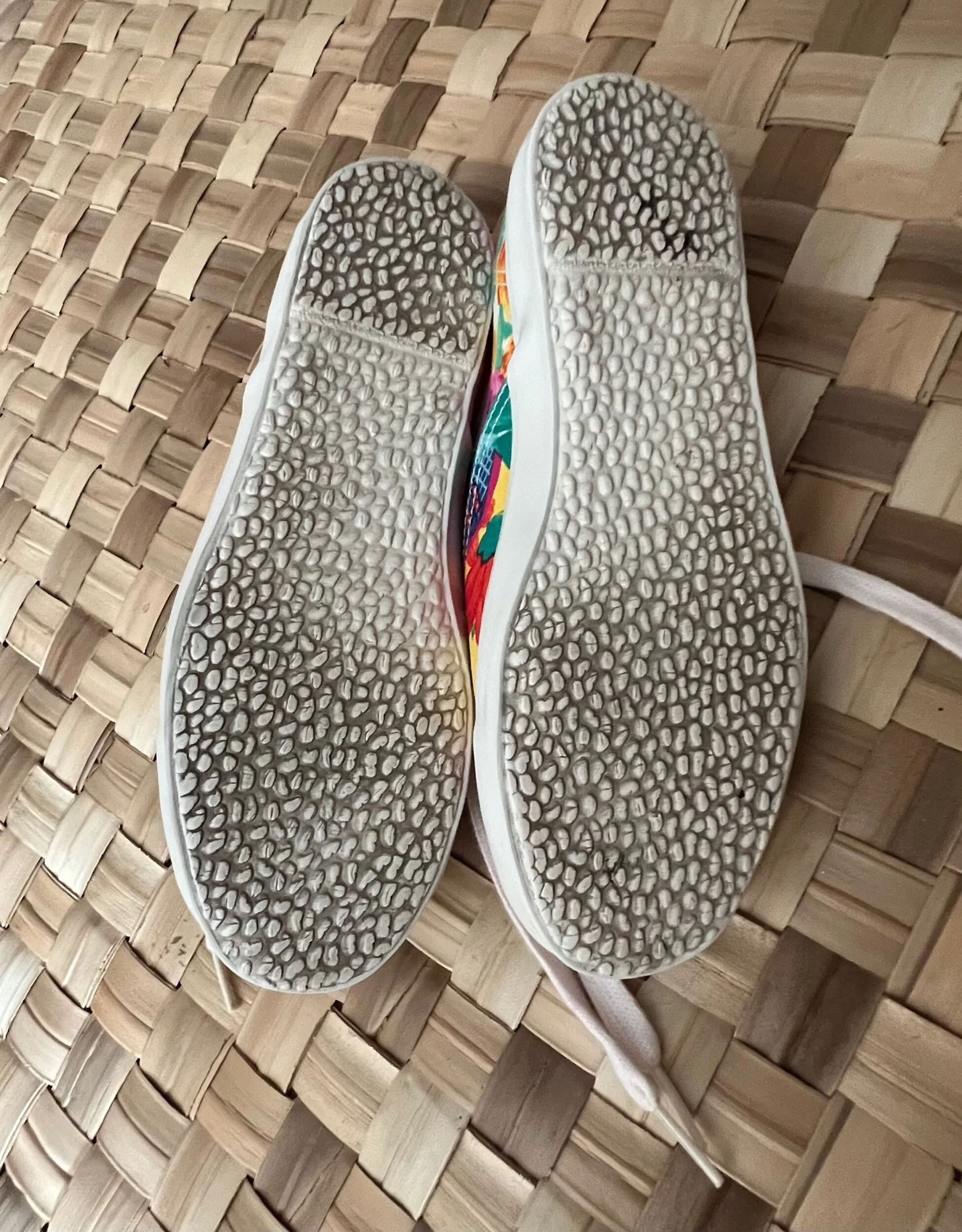 EDB3A49C-F3D3-44E7-8085-3F49E911C516