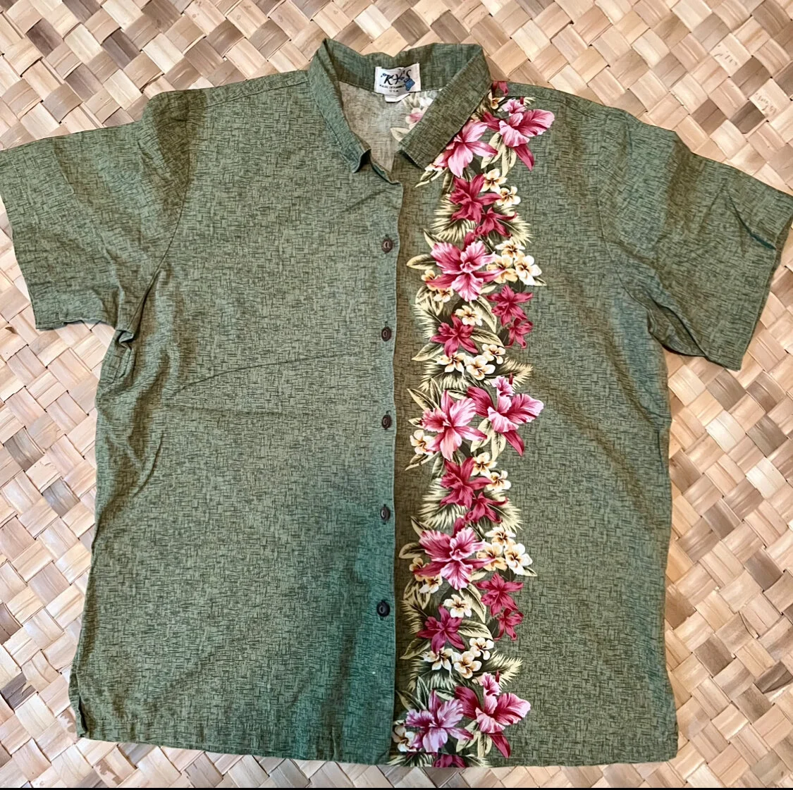 3DEDC2D2-8620-40C8-B9AE-EE9D34E2C10F