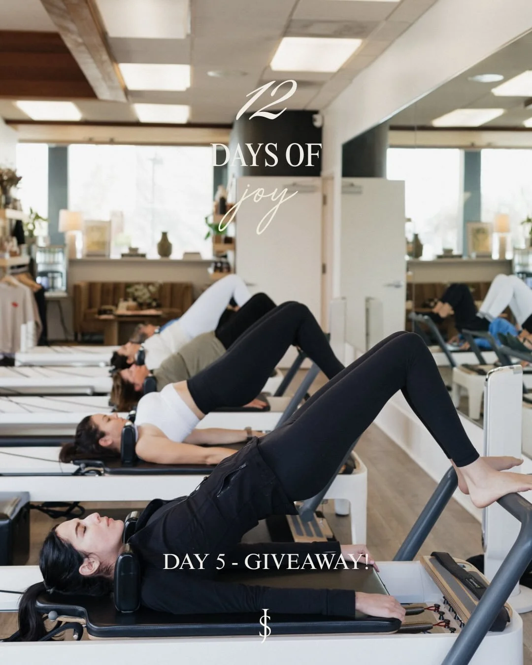 ✨ GIVEAWAY TIME! ✨
we&rsquo;ve connected with a few of our local friends this year!! 

1 winner will receive the joy drip with @waveshydrationlounge 
3 group Pilates reformer sessions with us @studiojoyca 
✨✨ ✨

How to enter:
🤍Tag a friend &amp; com