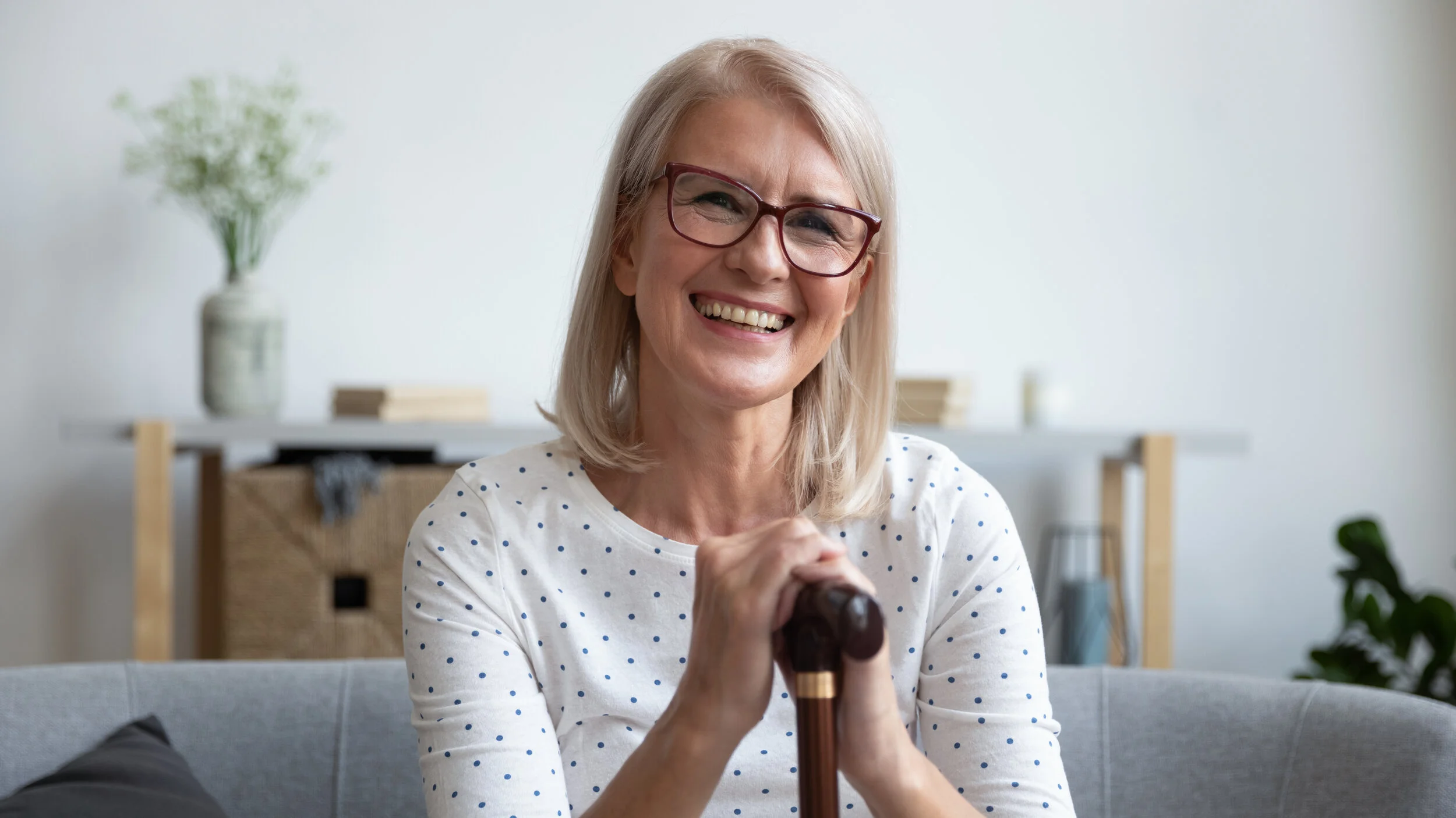 How to Use a Cane to Walk and Climb Stairs — Snug Safety