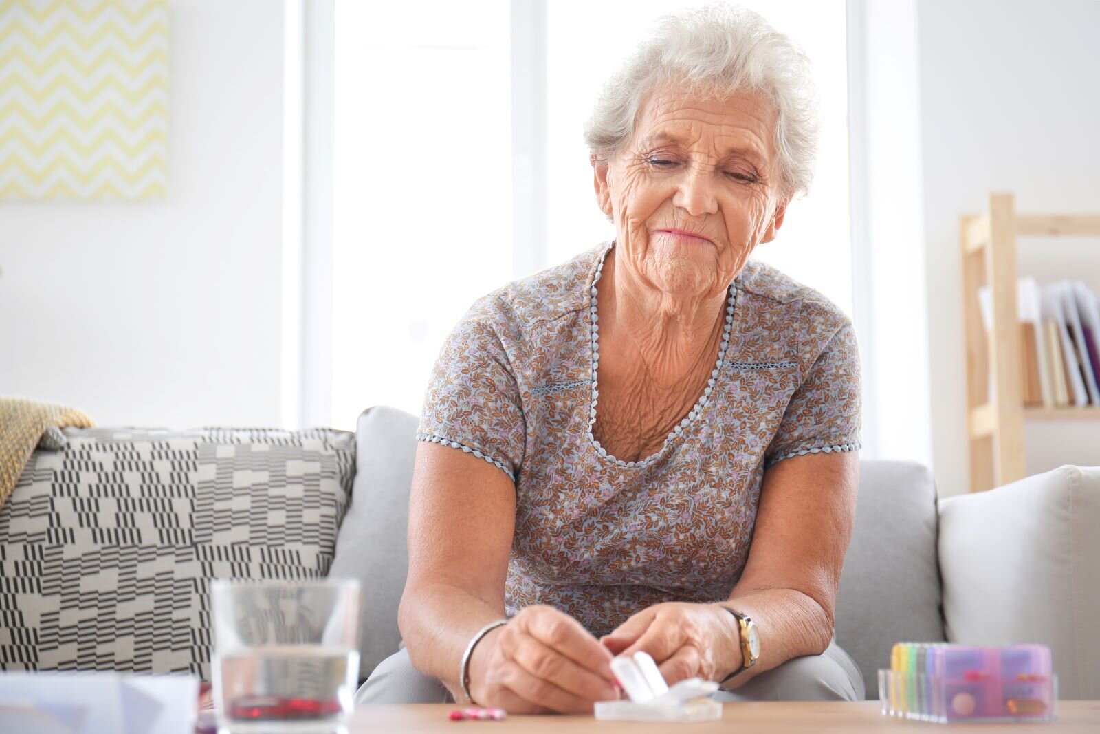 Vitamin B12 Dosage For Seniors What It Does And How Much To Take Snug Safety