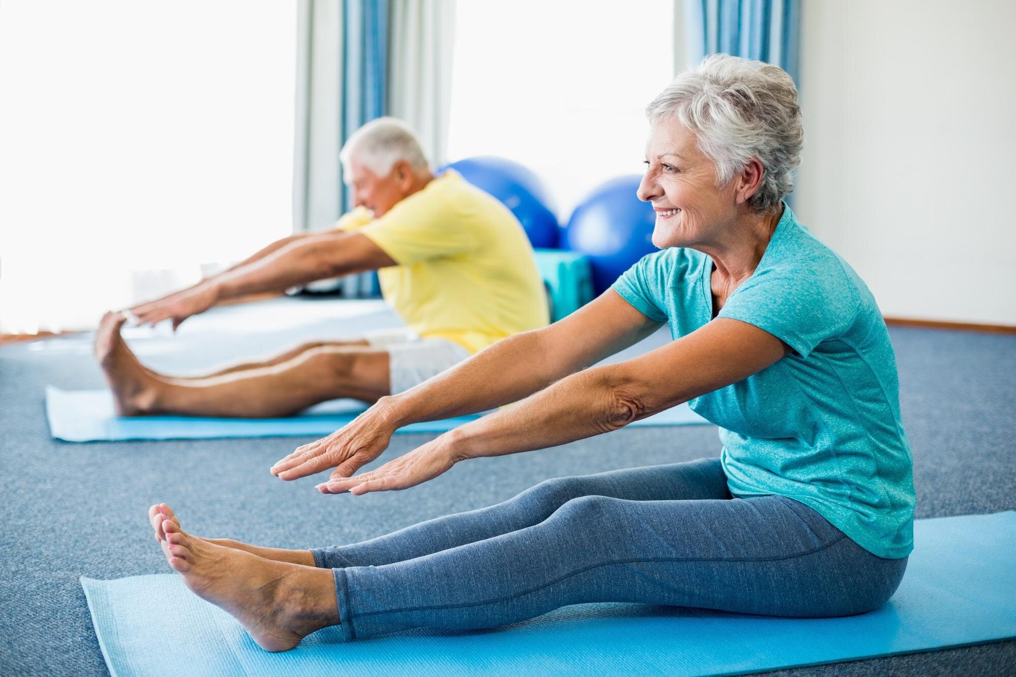 Долголетие йога. Физкультура для пожилых людей. ЛФК. Упражнения для пожилых. ЛФК для пожилых людей.