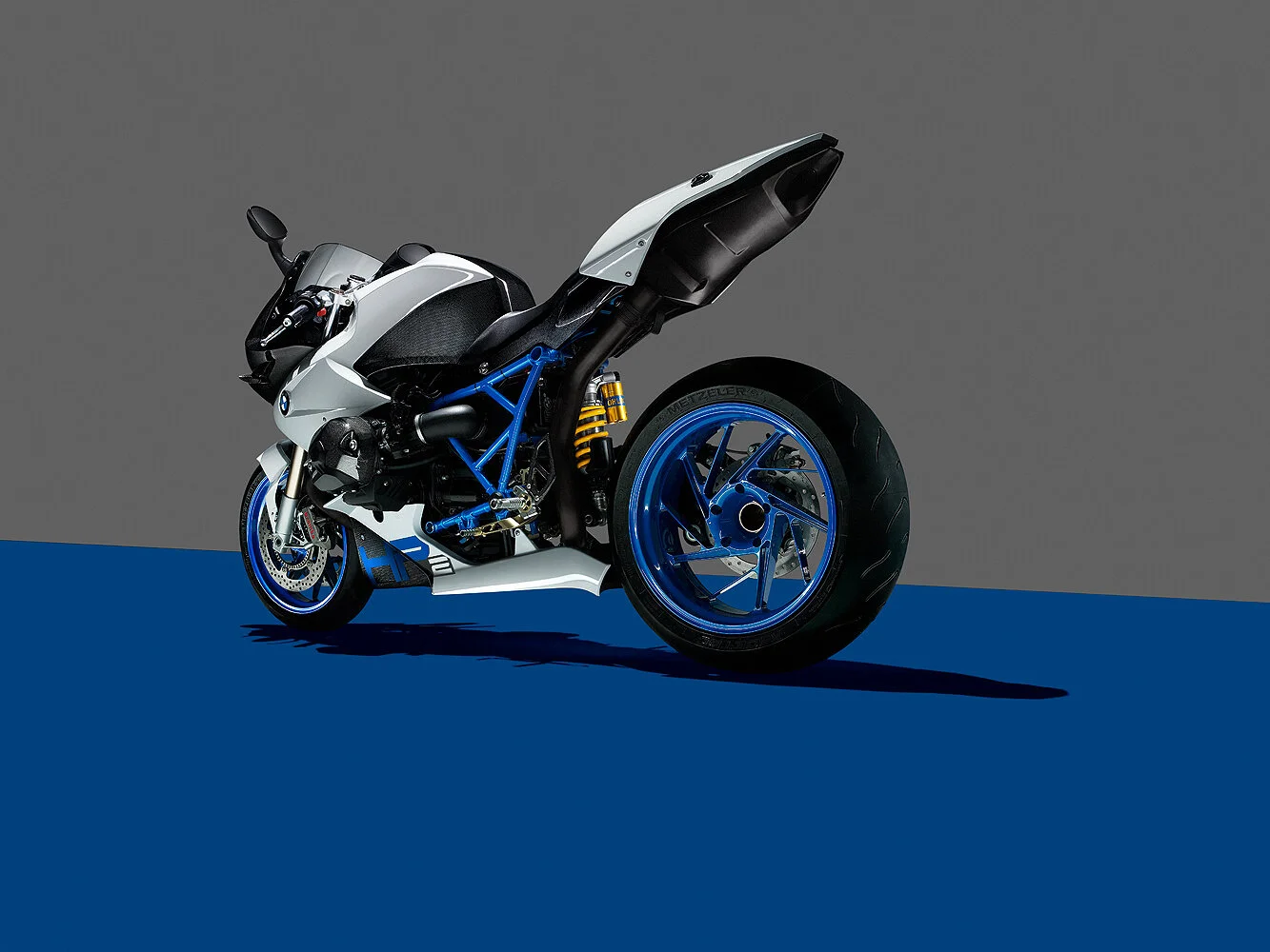 bmw magazine