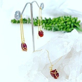 January Birthstone: ❤️Garnet❤️

Garnet earrings and necklaces. Garnet has been used as a talisman since ancient times.
Garnet is a stone that represents reproduction, abundance, prosperity, and the earth. It helps to purify and activate energy, so it