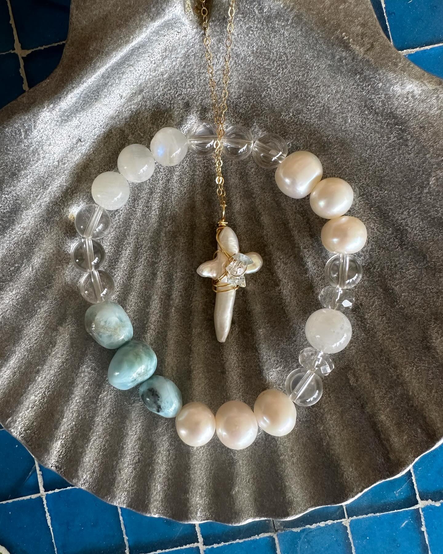 Inspired 🌟with these beautiful Pearls. ~Healing jewelry~

PearlーMothering energy, easing pain, Soothing and Peaceful

Larimer&mdash;Buildong confidence and serenity, reduces depression, self-love, healing your inner child

🎄💕🎄💕
We will be at #pn