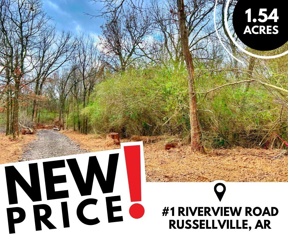 🏡 This perfect spot for your dream home has a new lower price! 
This 1.54-acre gem on Riverview Rd in West Russellville is nestled among some of the city's most beautiful homes.  This prime plot of land is your canvas for crafting the ideal living s