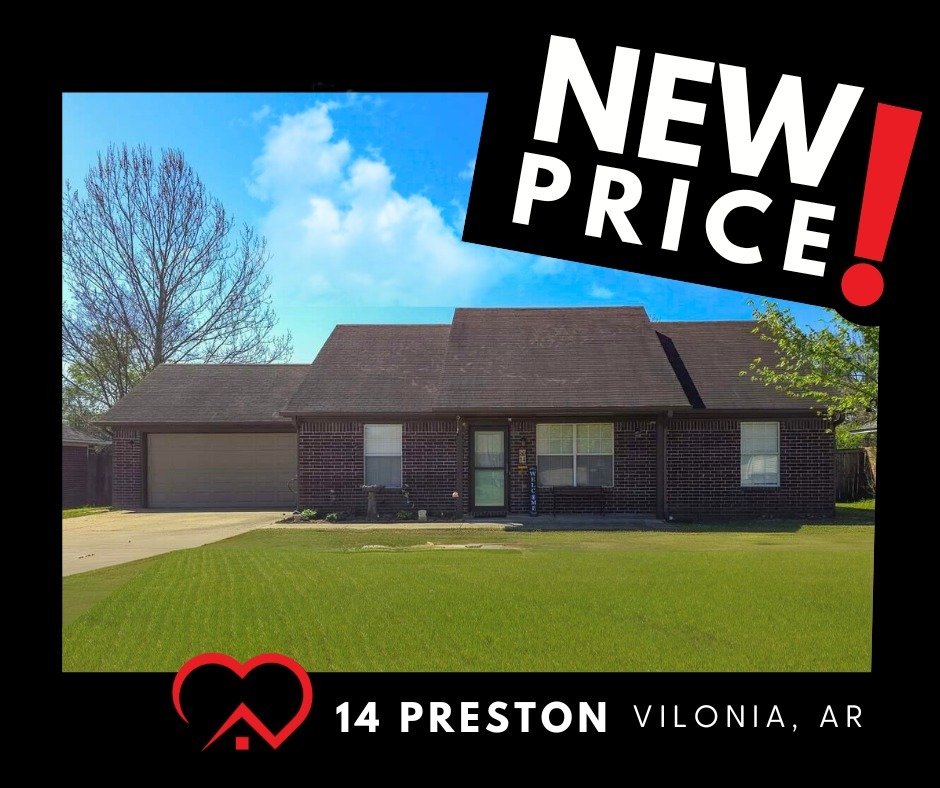 Check out this great Vilonia home, now with a reduced price! 🏠 🔑 

If you're looking for a charming residence in a peaceful neighborhood, this is it! With a vaulted ceiling in the living room and fresh paint throughout, there's so much to love abou