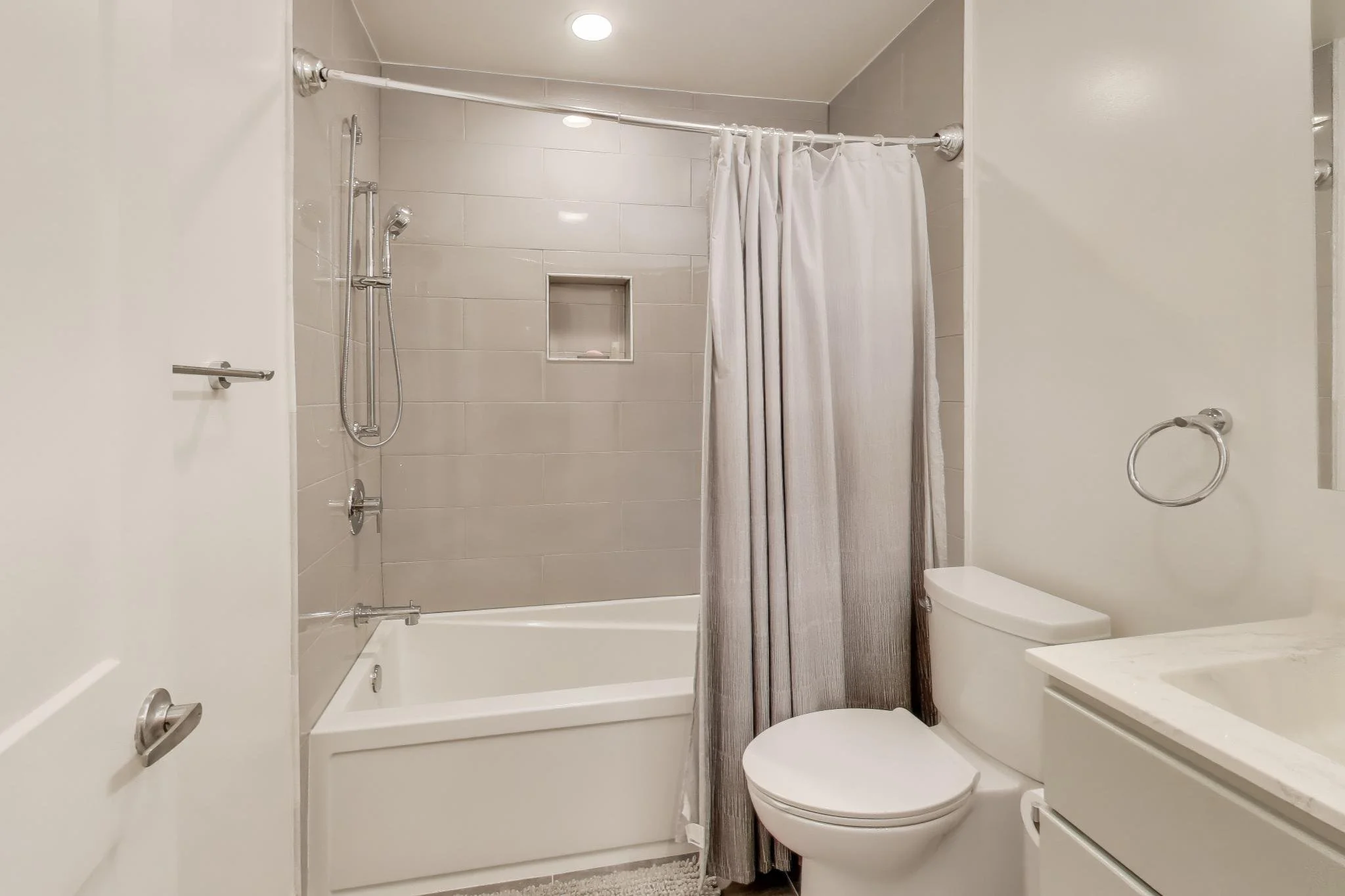 1310-12th-st-nw-unit-2-washington-dc-20005-wardman-residential-at-compass020.jpg