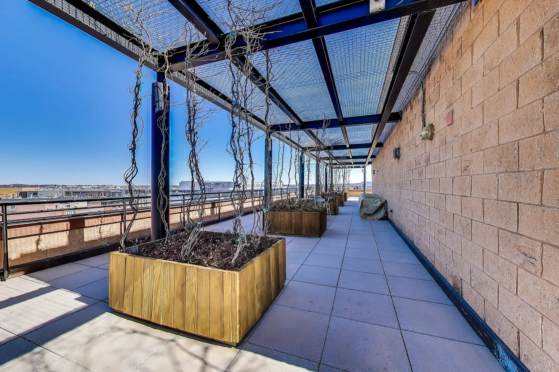 1010-massachusetts-ave-nw-805-washington-dc-36-roof-terrace.webp