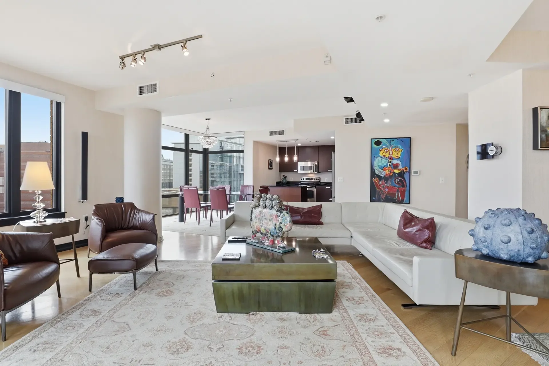 1010-massachusetts-ave-nw-804-washington-dc-11-living-room.webp