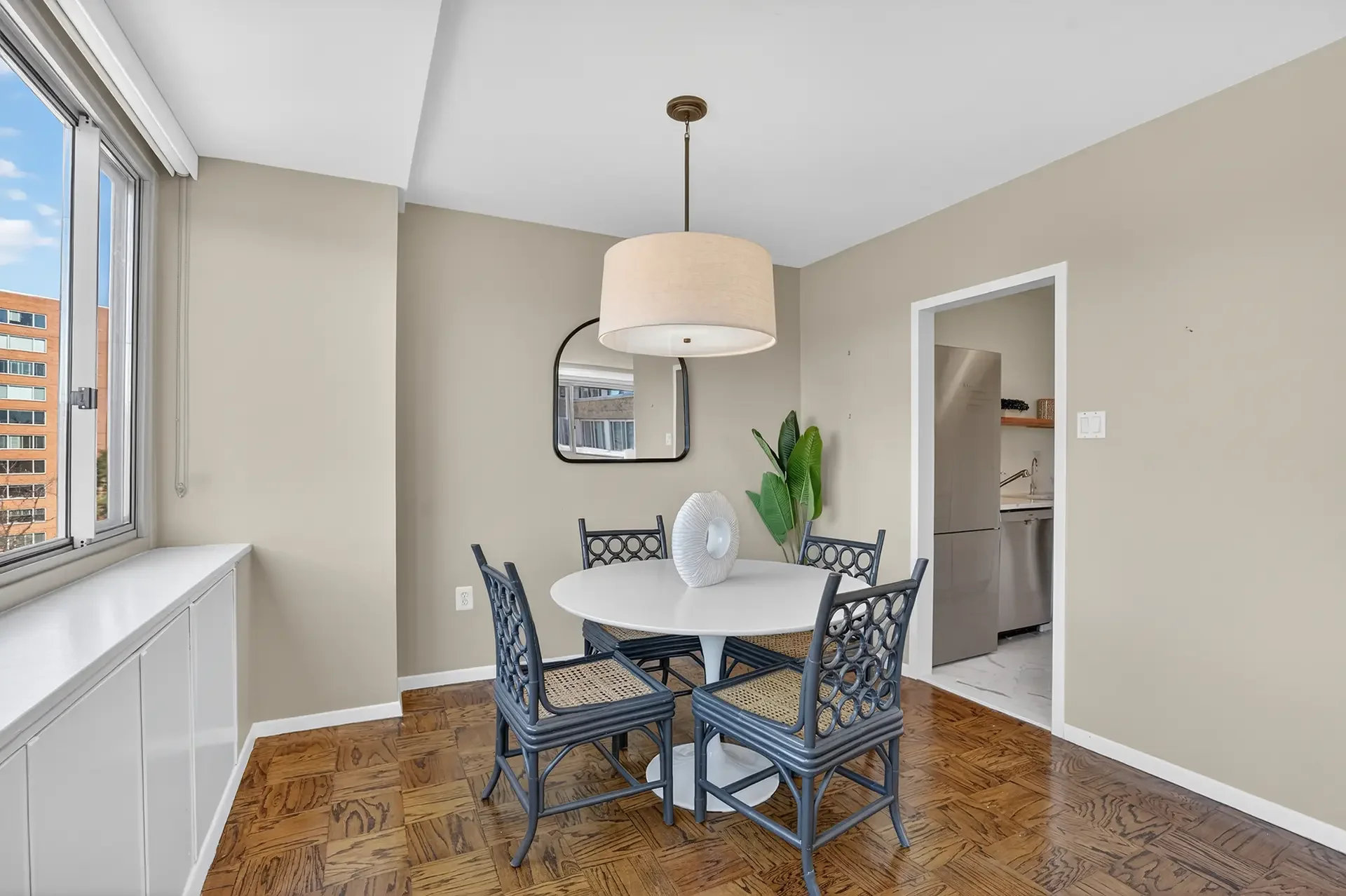 4101-cathedral-ave-nw-unit-1107-washington-dc-15-dining-room.webp