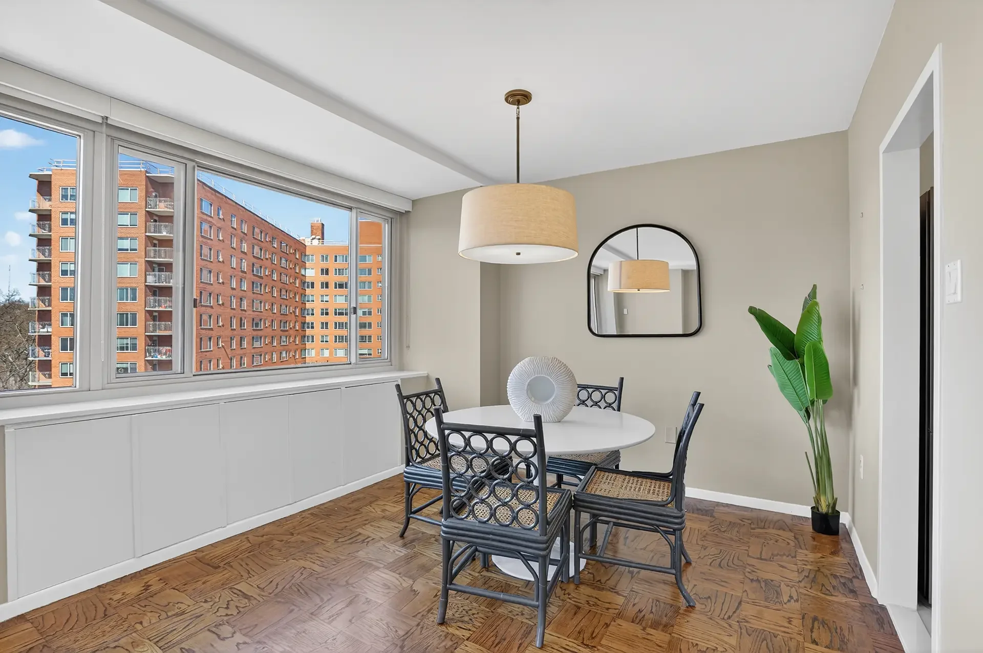 4101-cathedral-ave-nw-unit-1107-washington-dc-16-dining-room.webp
