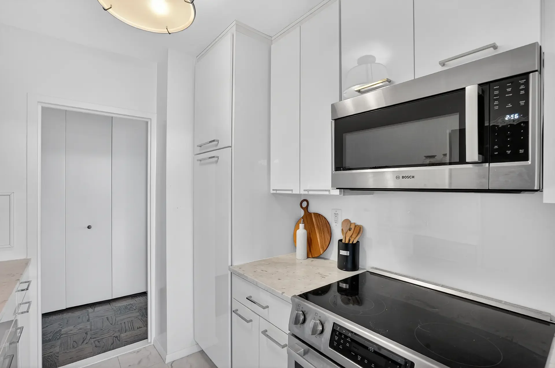 4101-cathedral-ave-nw-unit-1107-washington-dc-18-kitchen.webp