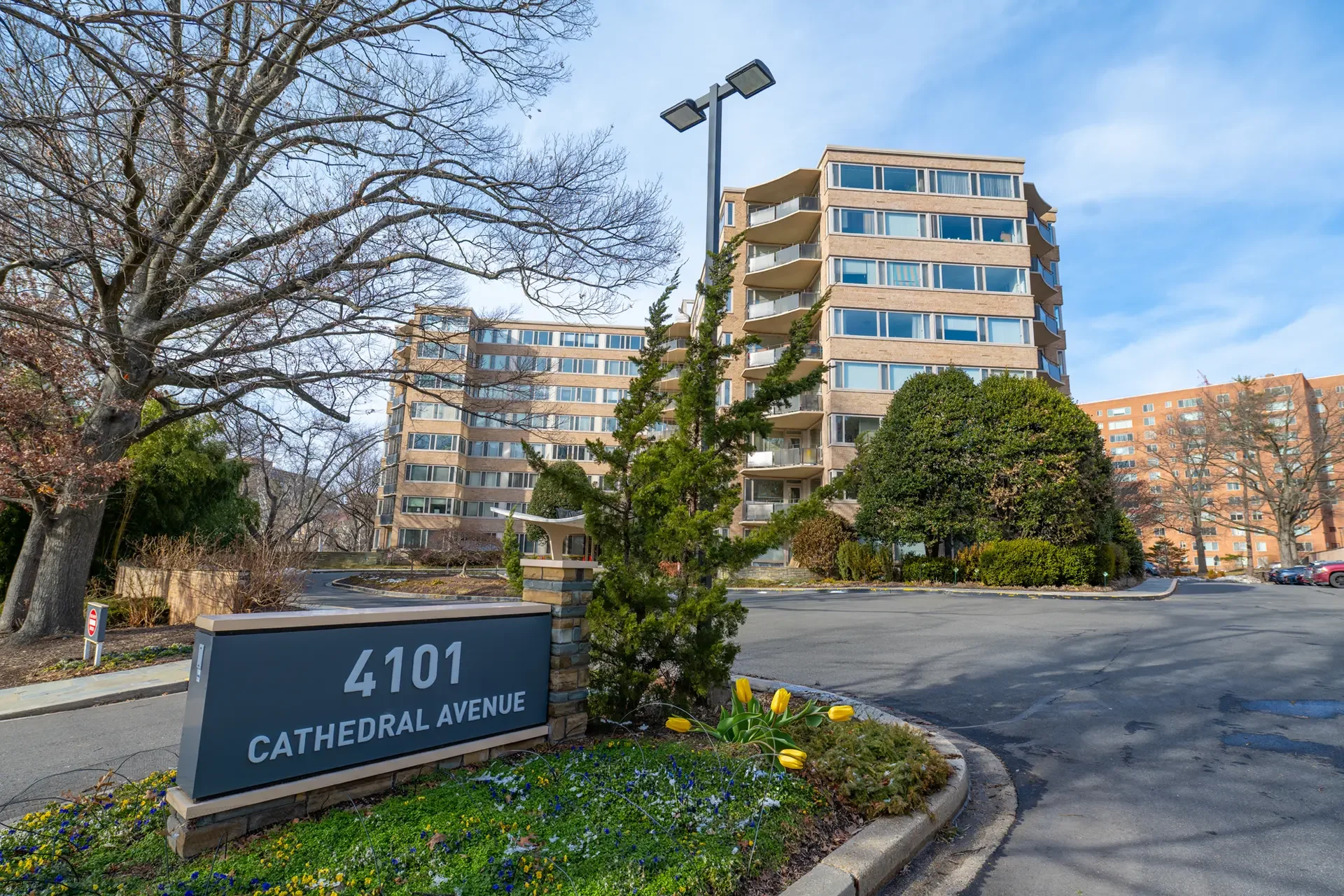 4101-cathedral-ave-nw-1107-washington-dc-20016-front-4.webp