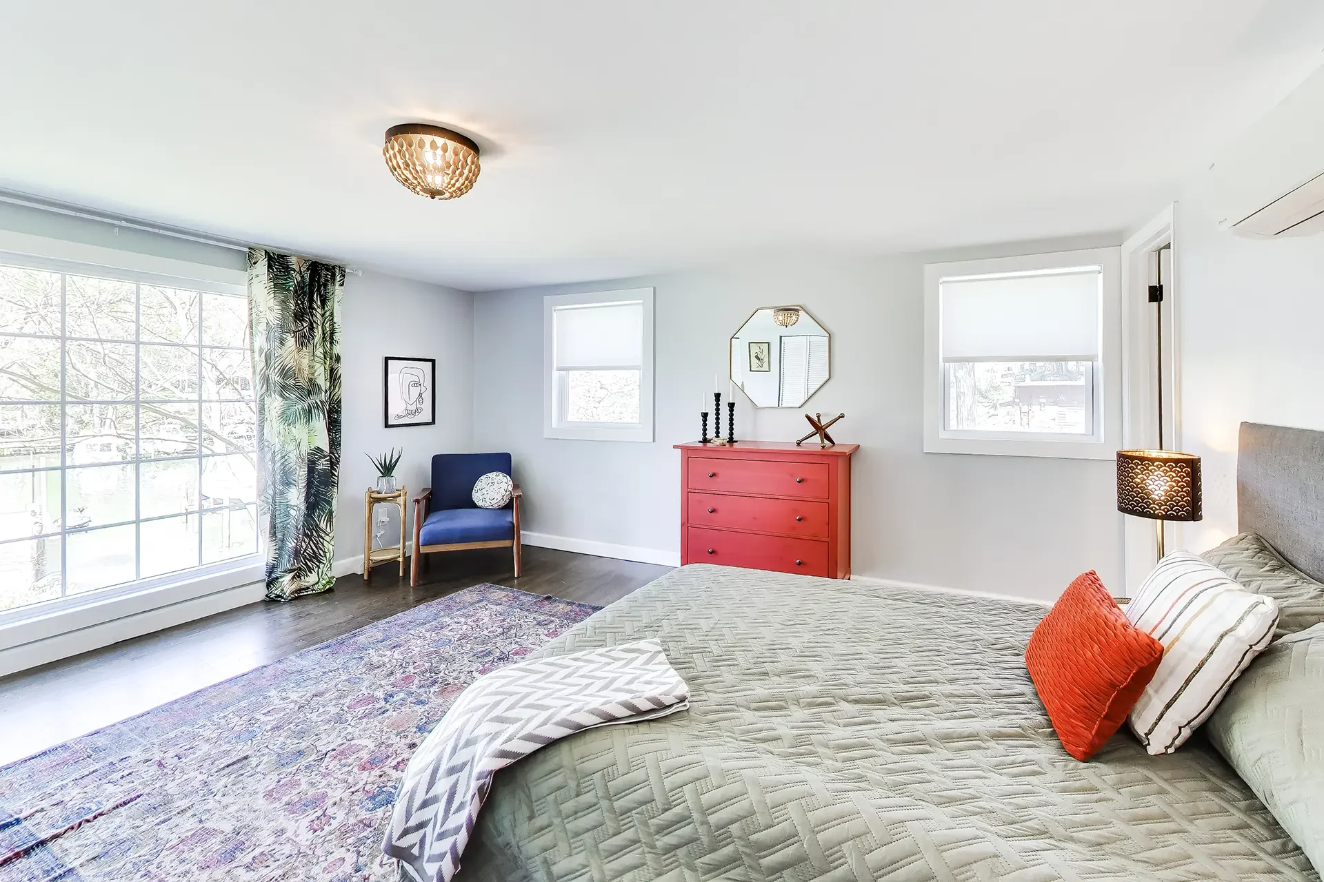 8014-forest-glen-dr-pasadena-md-11-primary-bedroom.webp
