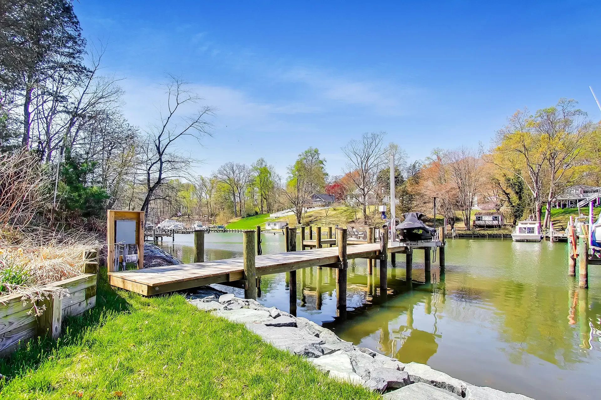 8014-forest-glen-dr-pasadena-md-33-dock-water-access.webp