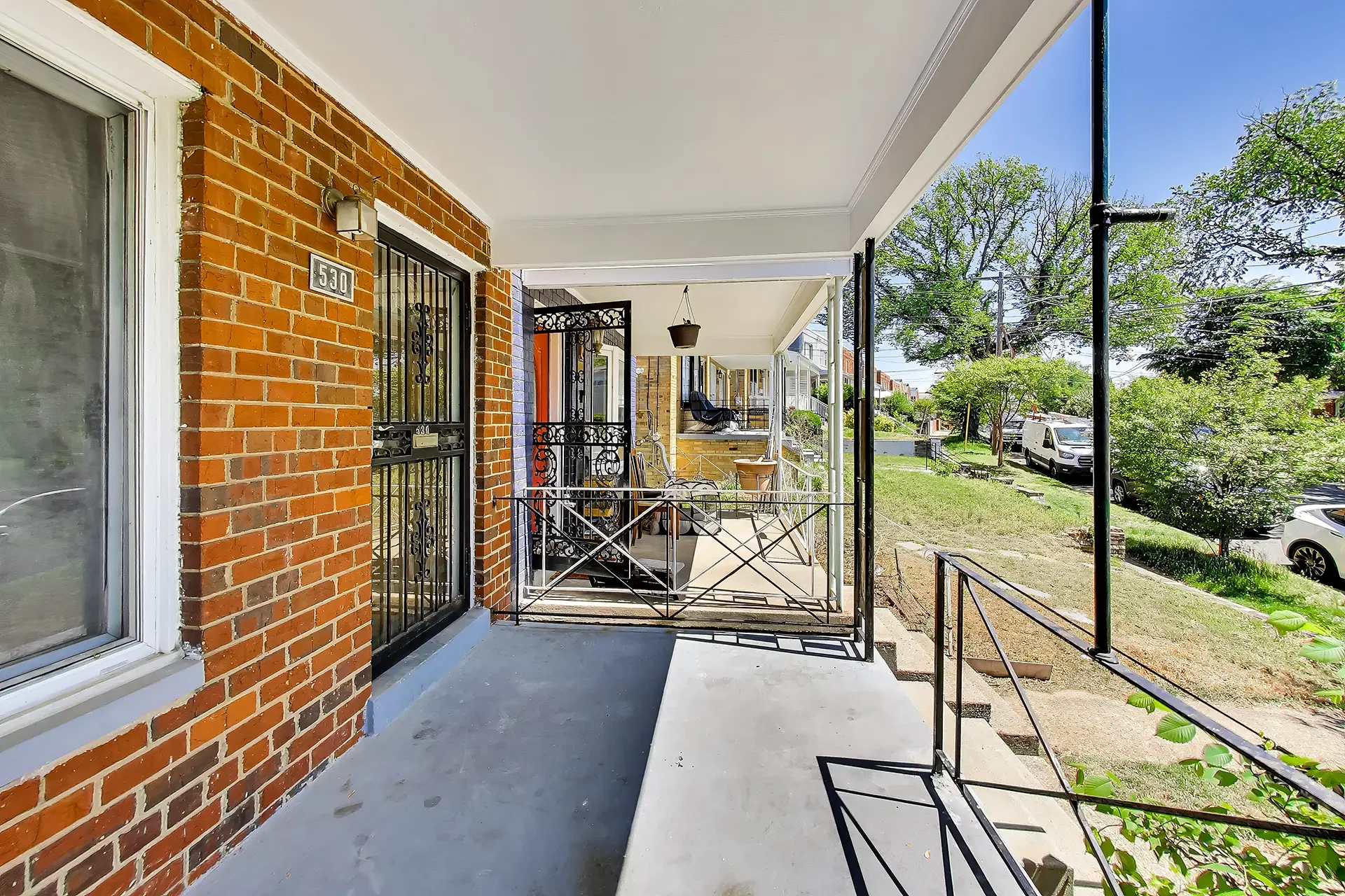 530-ingraham-st-ne-washington-dc-07-front-porch.webp