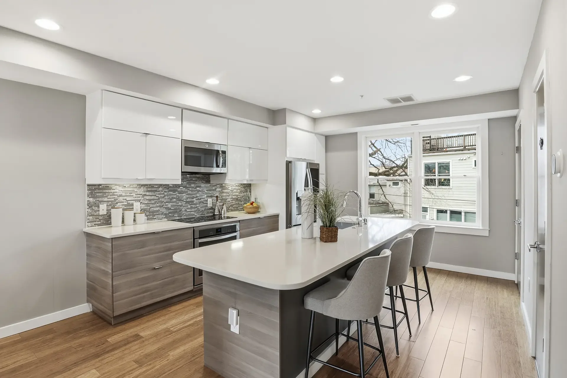1242-new-jersey-ave-nw-unit-2-washington-dc-06-kitchen.webp