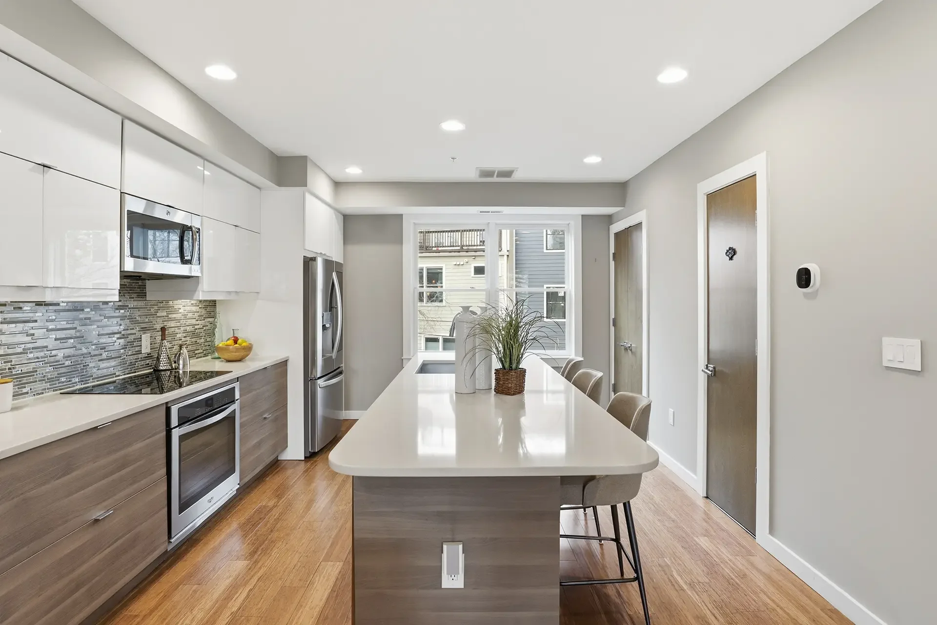 1242-new-jersey-ave-nw-unit-2-washington-dc-07-kitchen.webp