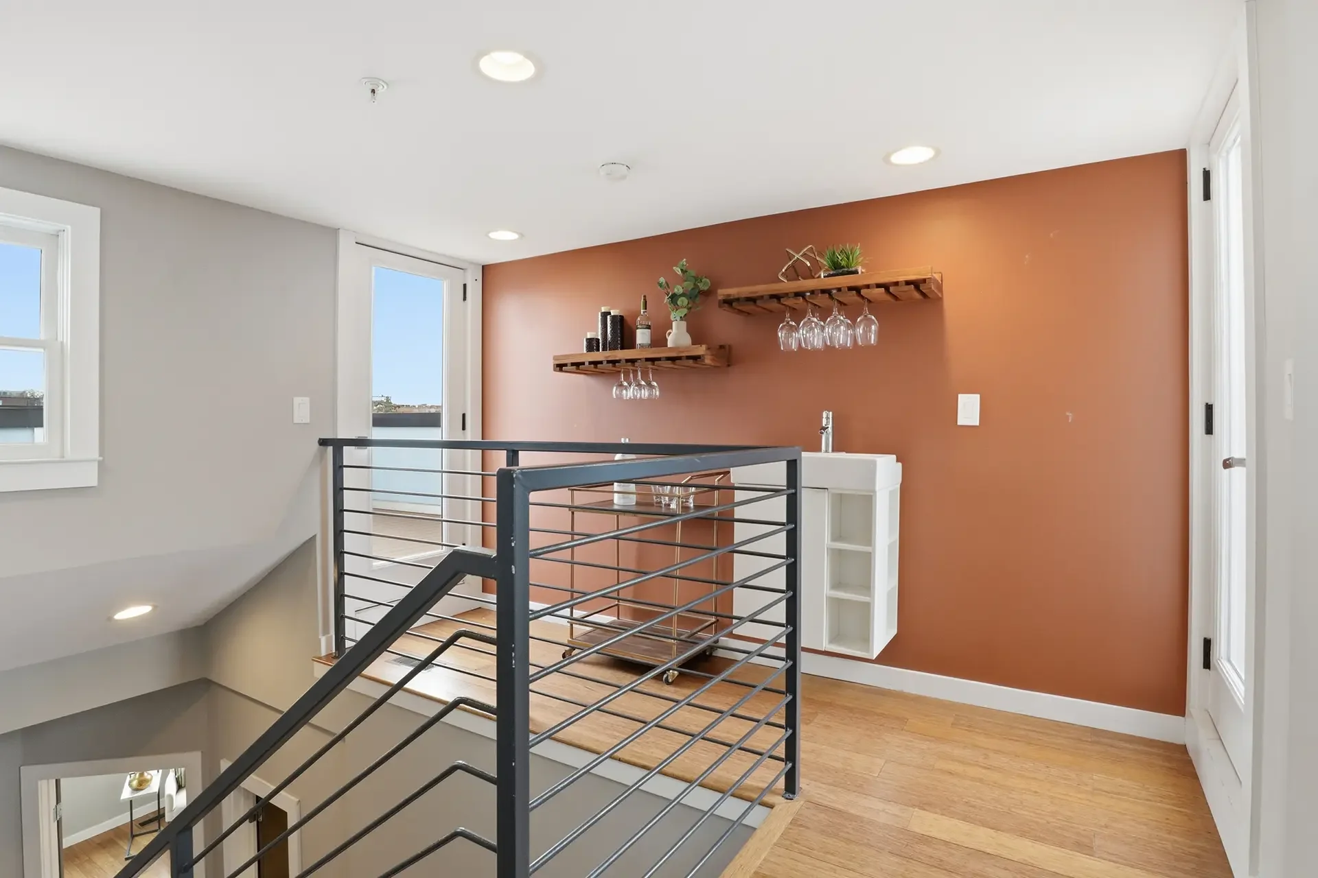 1242-new-jersey-ave-nw-unit-2-washington-dc-26-upper-level-foyer.webp