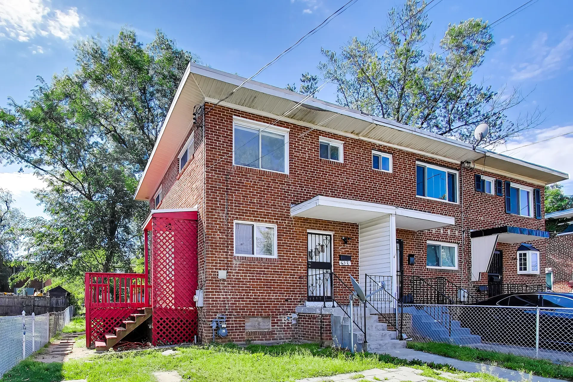 637-maury-ave-oxon-hill-md-03-front-exterior-angle.webp