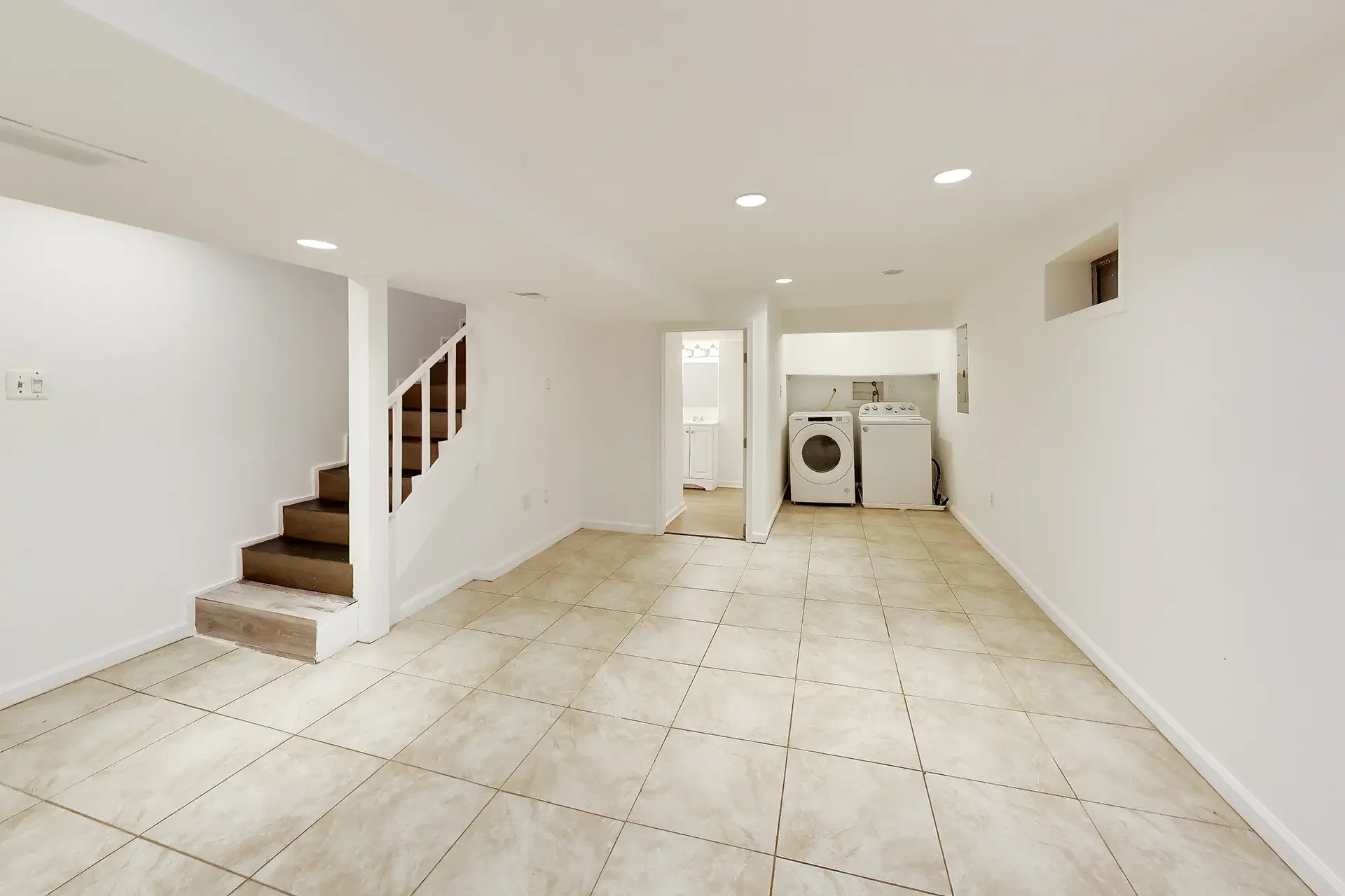 637-maury-ave-oxon-hill-md-24-lower-level-recreation-room.webp
