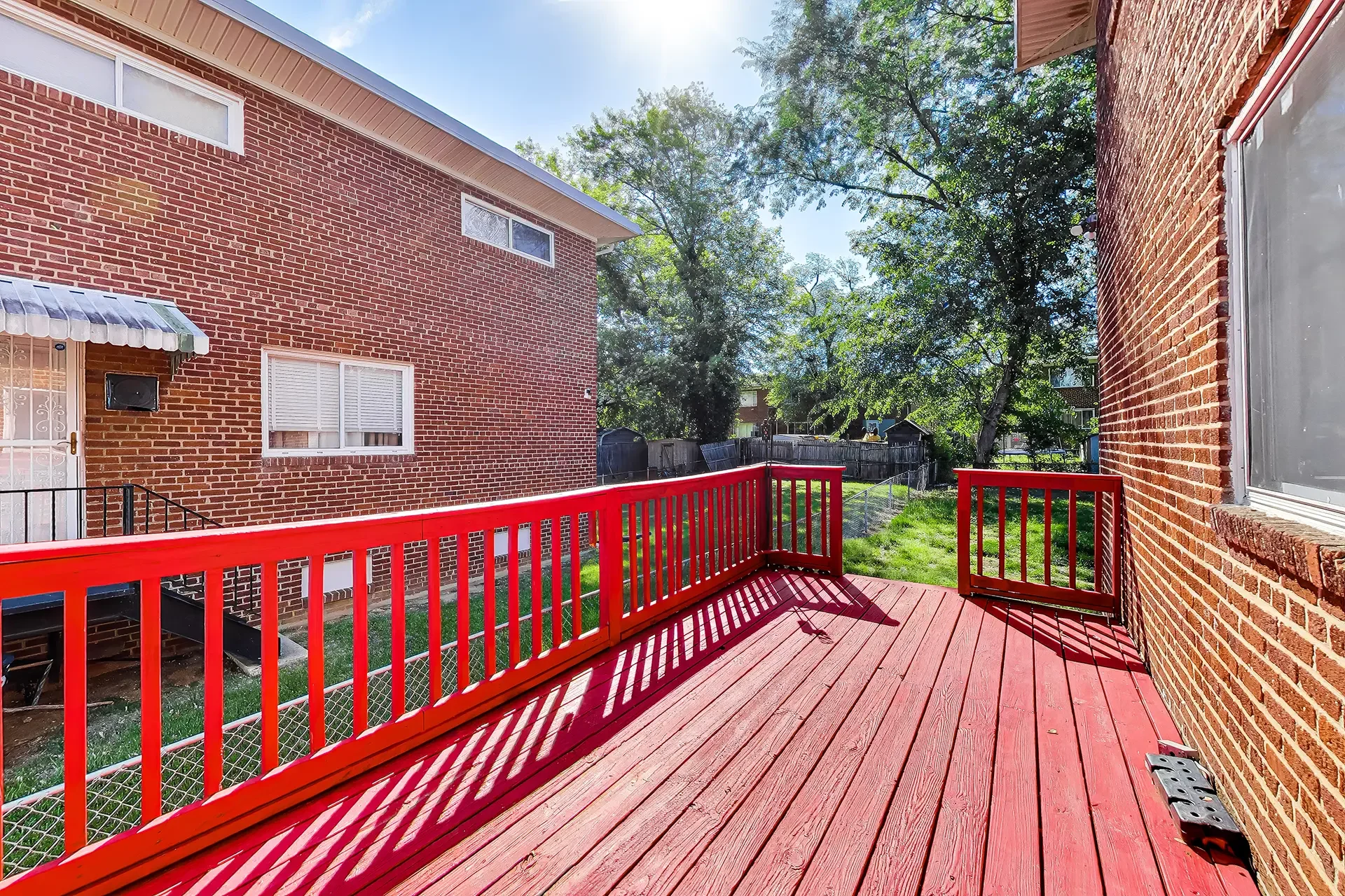 637-maury-ave-oxon-hill-md-28-deck.webp
