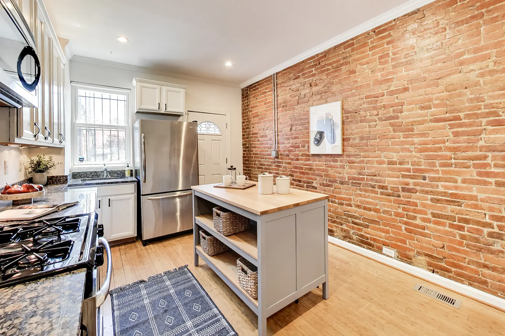 704-rhode-island-ave-nw-washington-dc-08-kitchen.webp