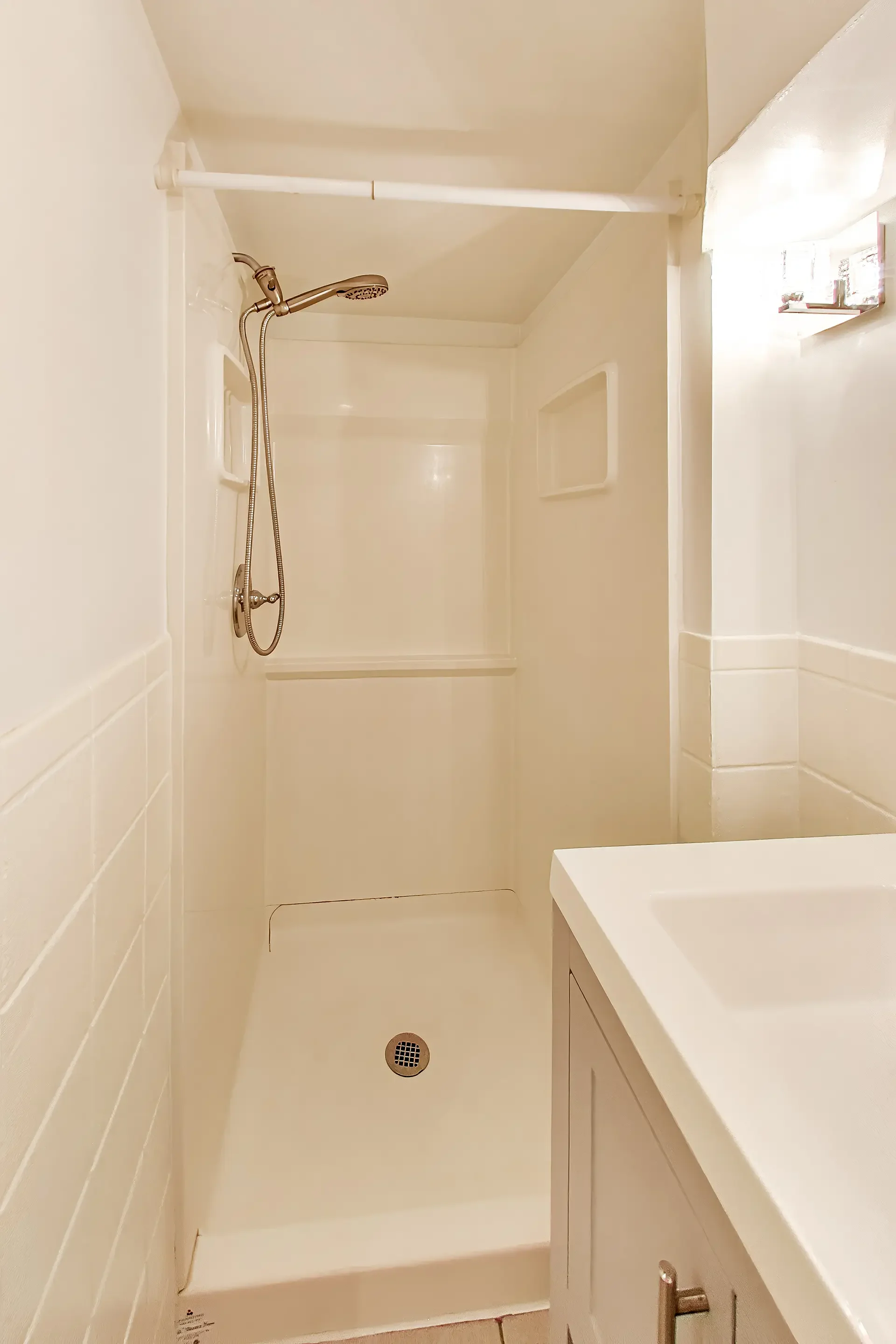 704-rhode-island-ave-nw-washington-dc-19-lower-level-bathroom.webp