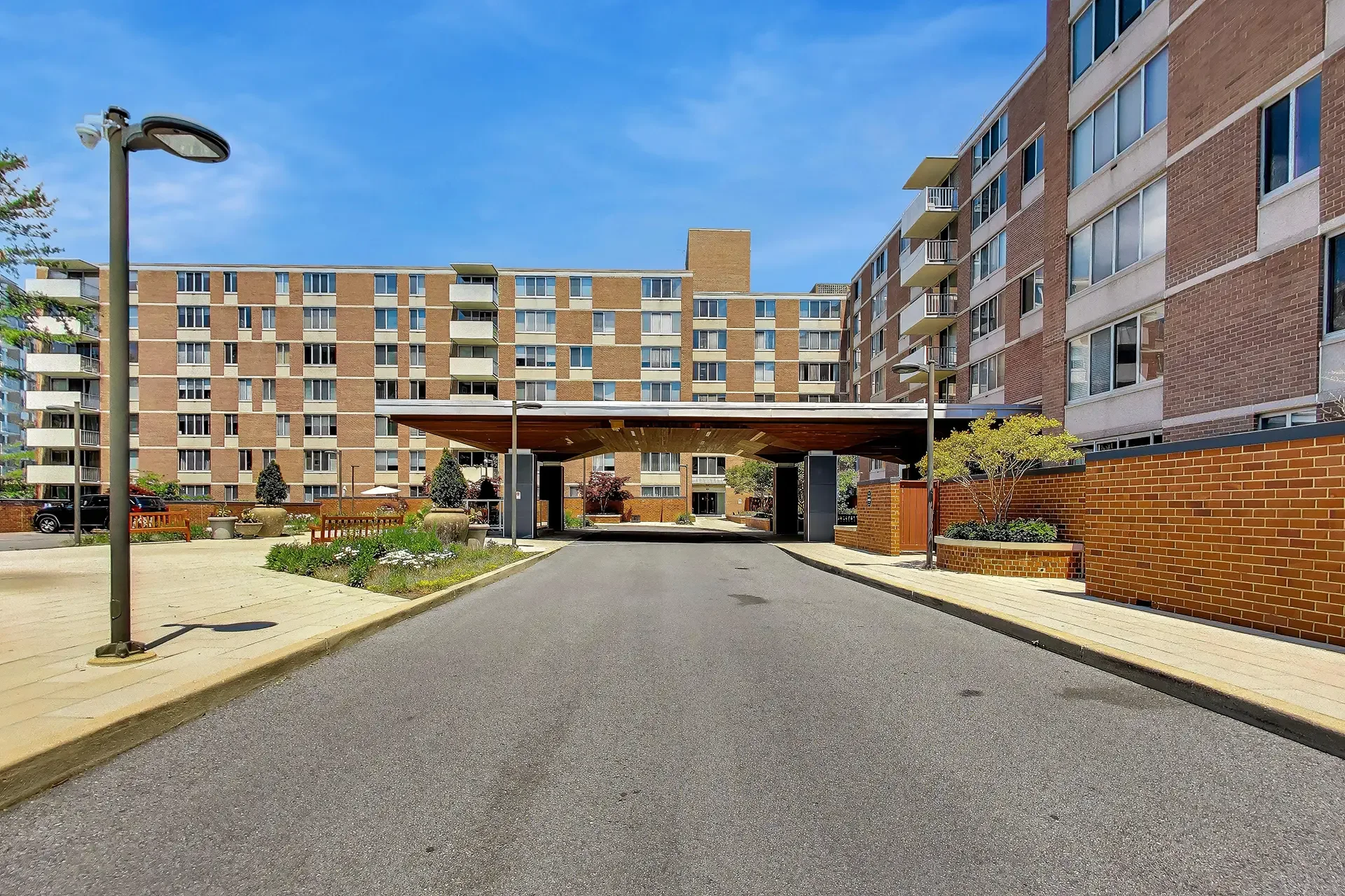 2939-van-ness-st-nw-unit-621-washington-dc-04-building-front-exterior.webp