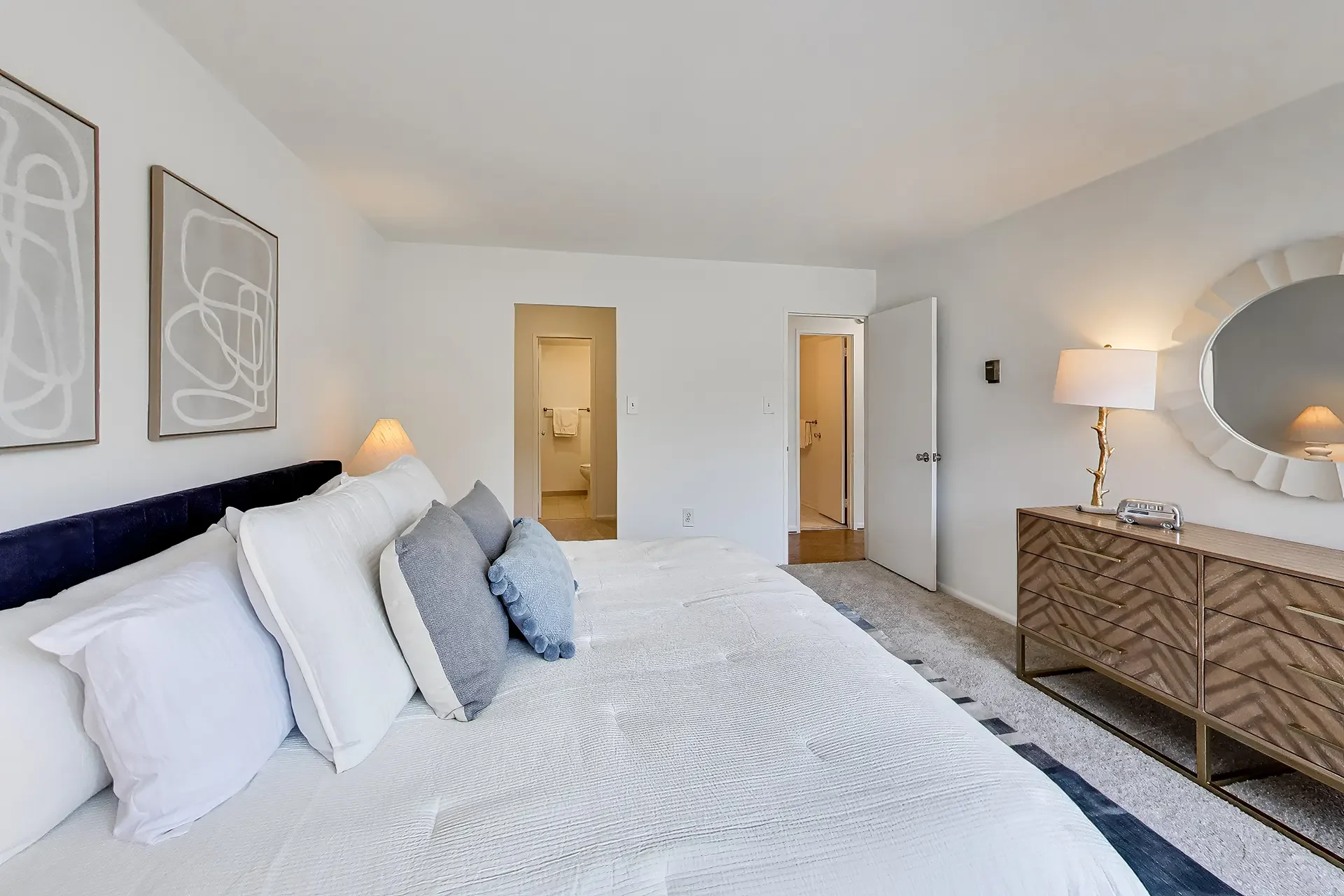 2939-van-ness-st-nw-unit-621-washington-dc-25-primary-bedroom.webp