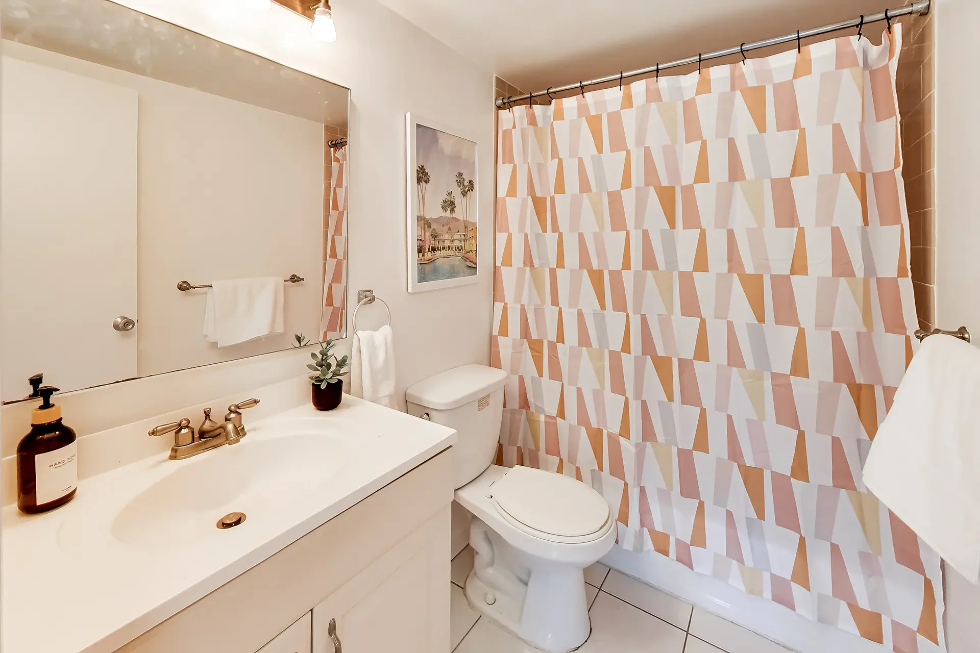 2939-van-ness-st-nw-unit-621-washington-dc-30-bathroom.webp