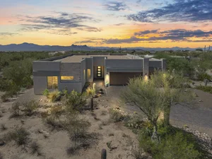 Showcasing Luxury: How Oliver Realty Markets High-End Homes Like 4527 W Cajun Sun Ln