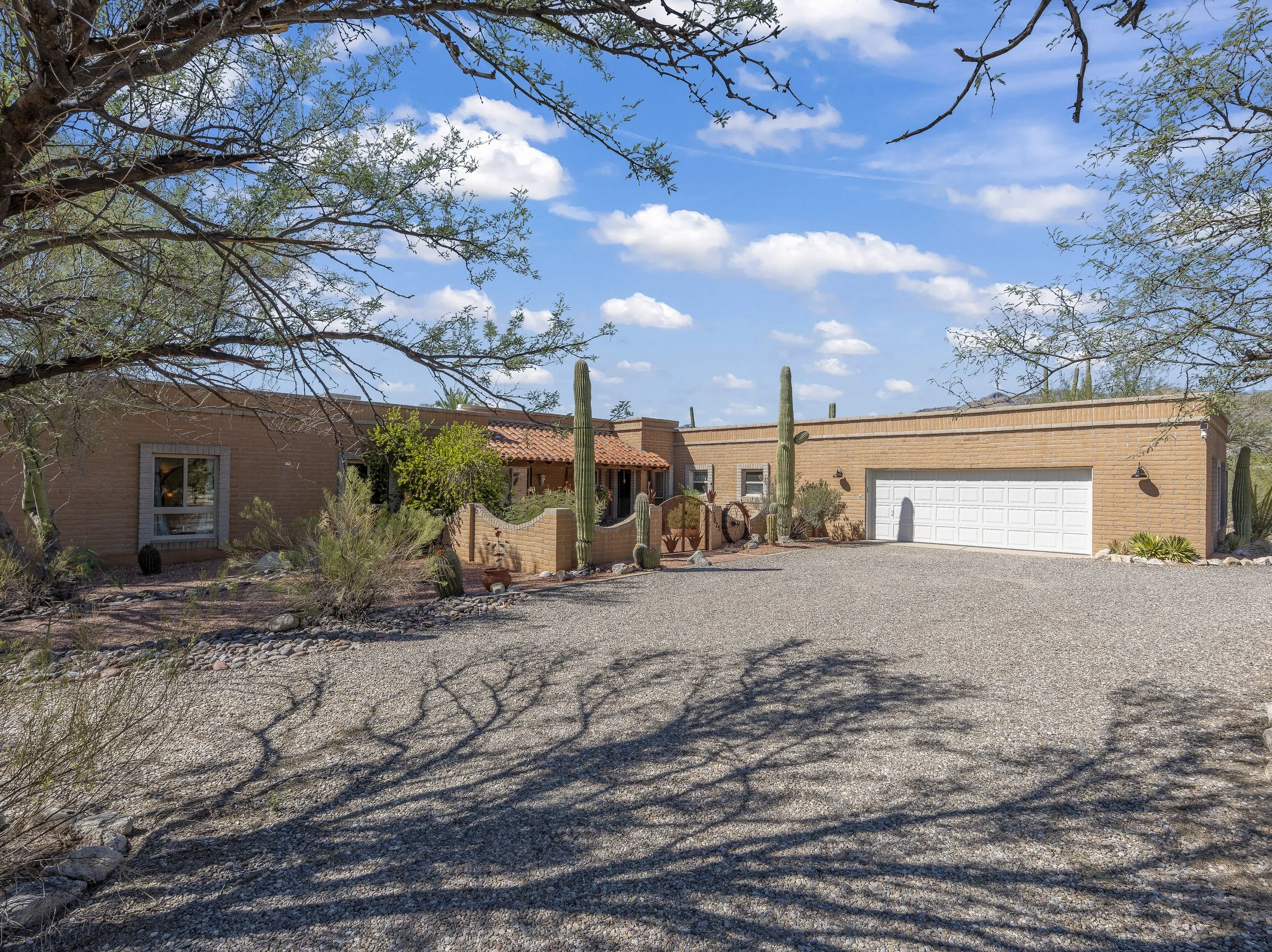 02-Front of Home.jpg