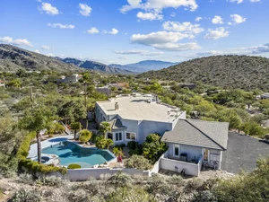 The Oliver Selling Solution: How We Sold a $1.43M Catalina Foothills Estate Using Bleeding-Edge Tech