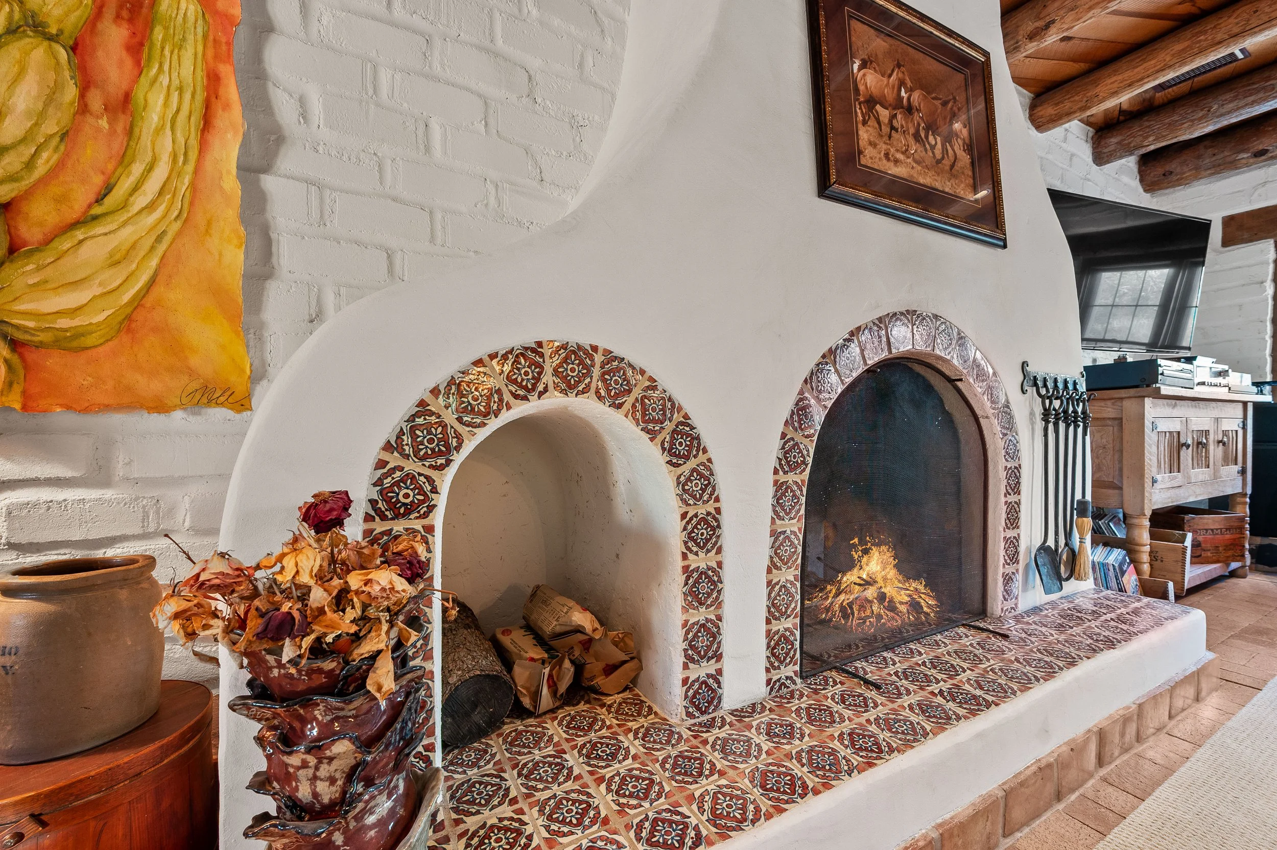 hacienda fireplace Oliver Realty sold this home for full price in 5 days