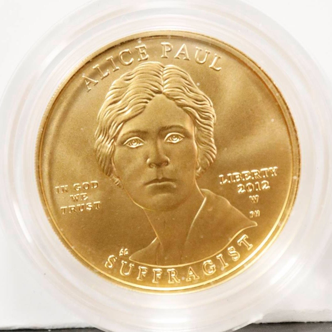 GOLD 1/2oz 2012-W First Spouse Uncirculated Coin +Box

Auction ends: Friday, May 10th, 6:51pm EST

View the auction and bid: https://www.ebay.com/itm/375410182529
